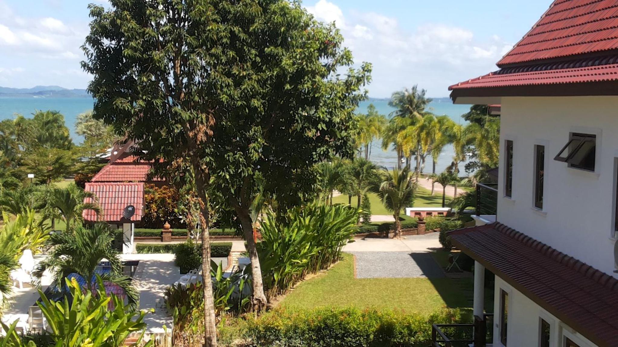 Villa with Sea View - Photo 25