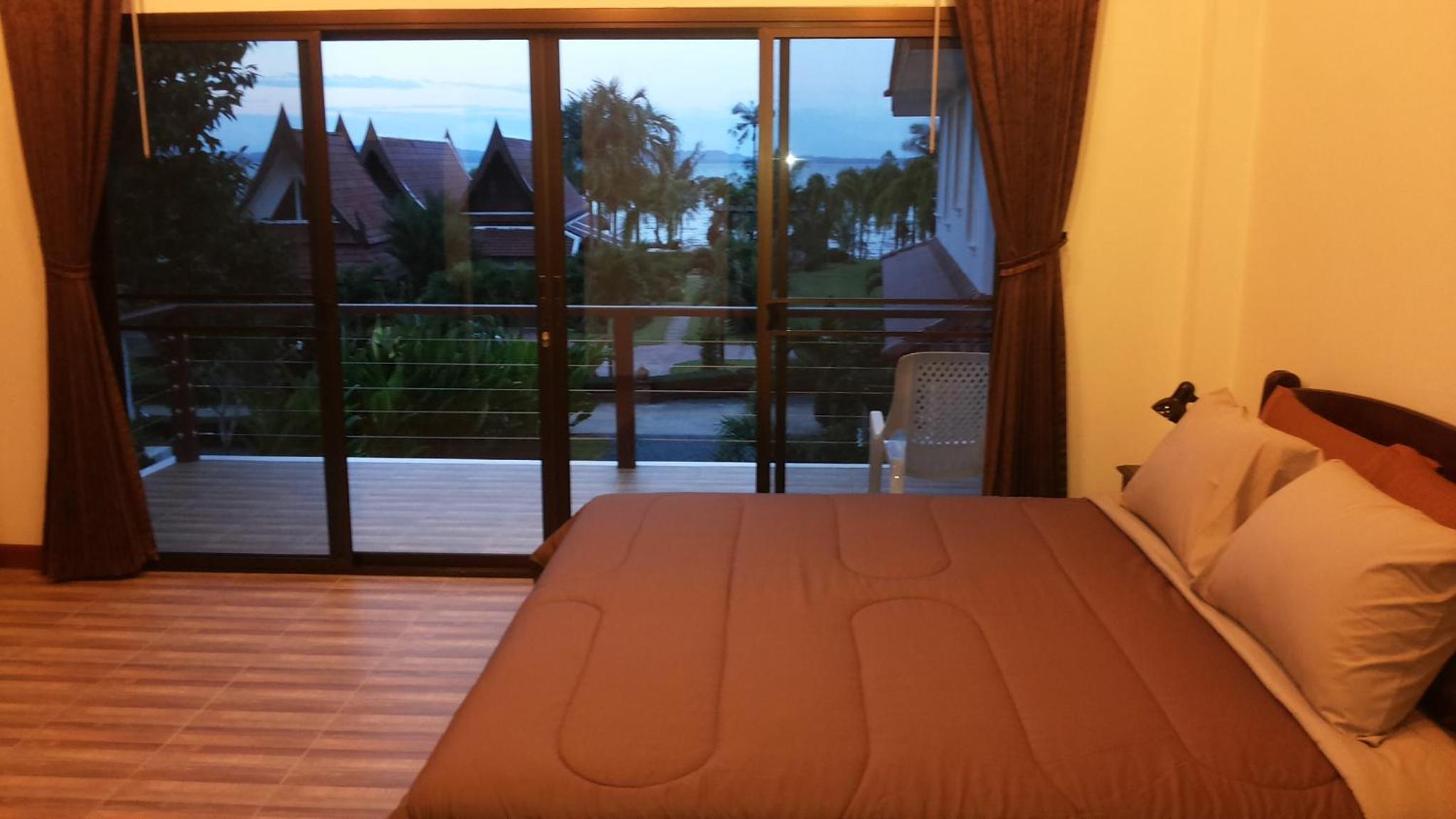 Villa with Sea View - Photo 22