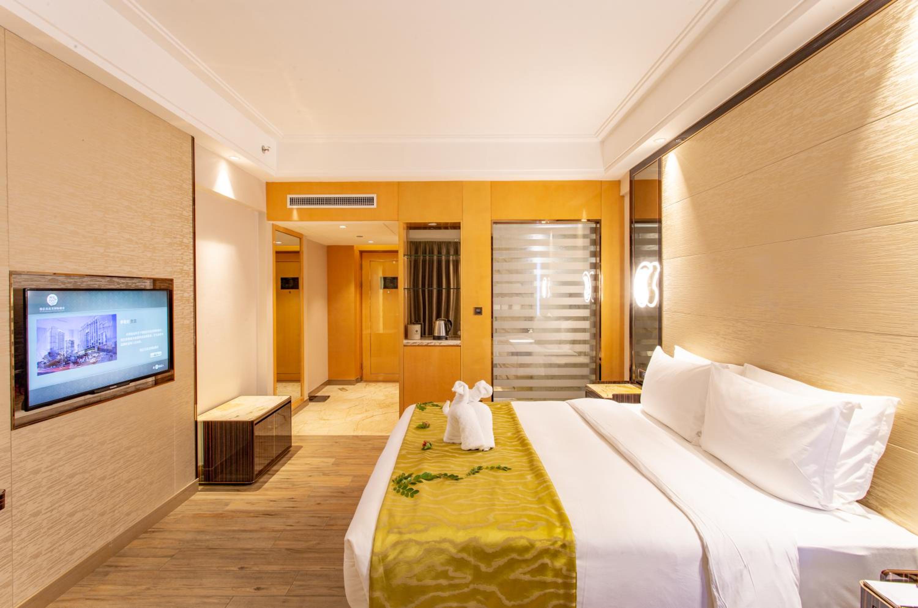 Deluxe Queen Room photo 1
