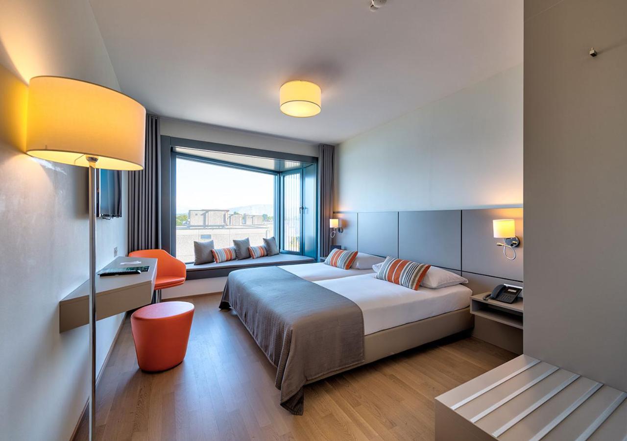 Superior Double or Twin Room photo 3