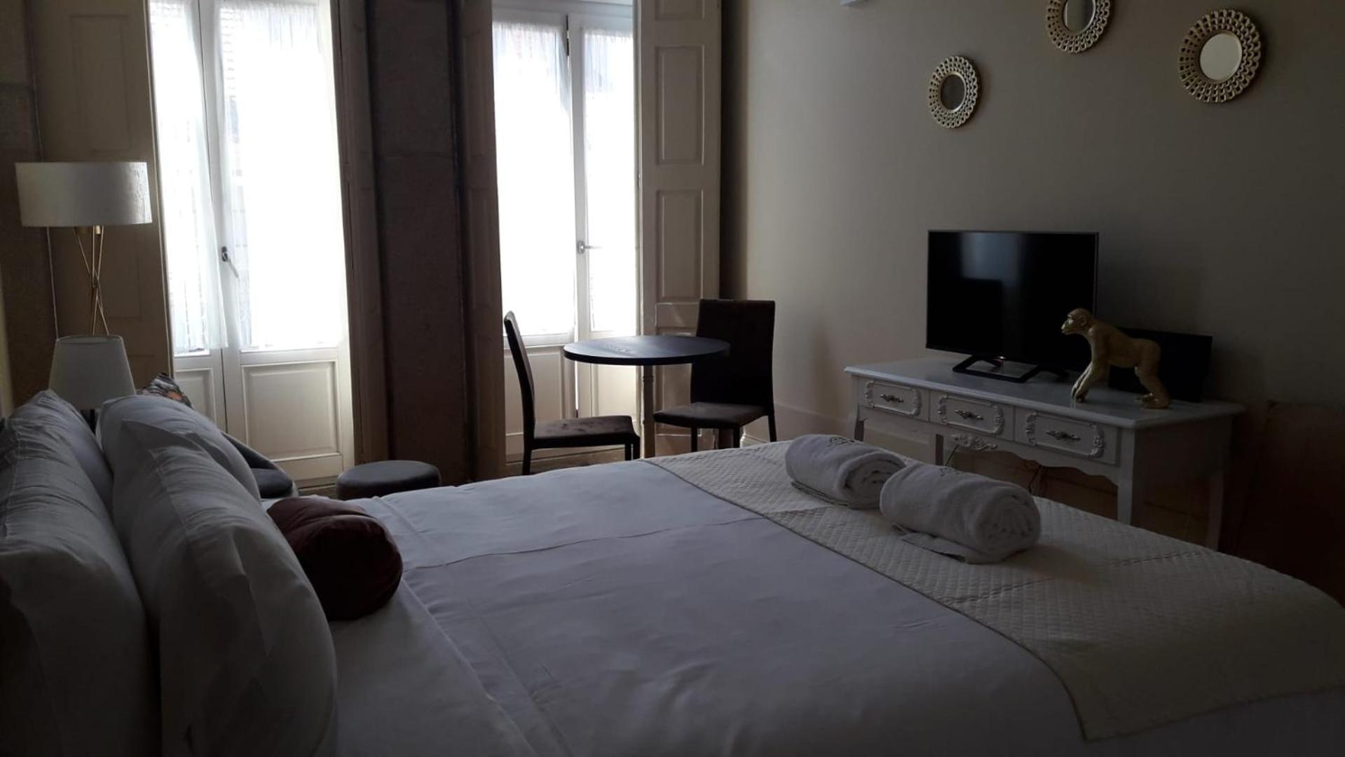 Studio Apartment - Photo 11