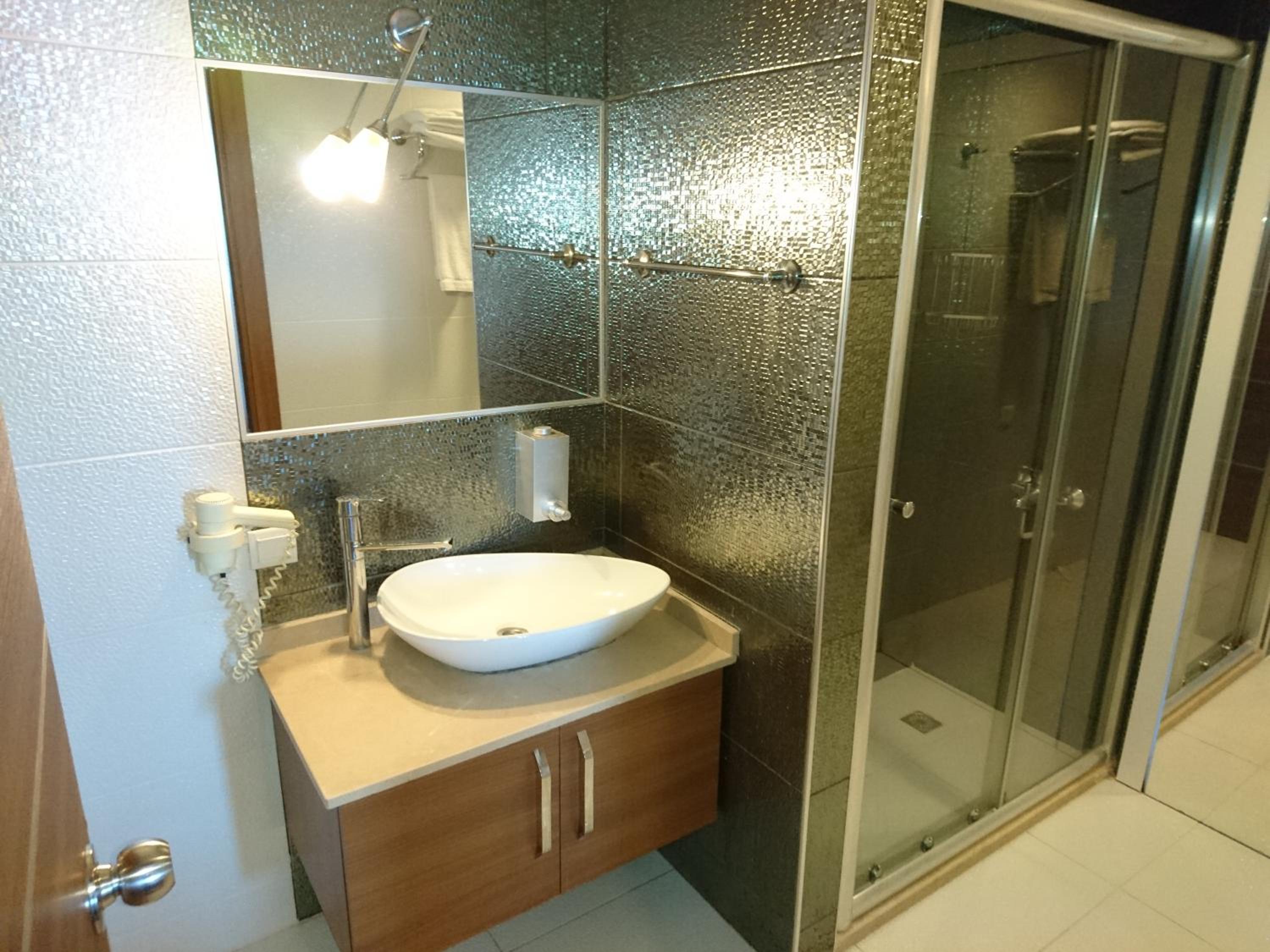 Standard Twin Room with Sea View