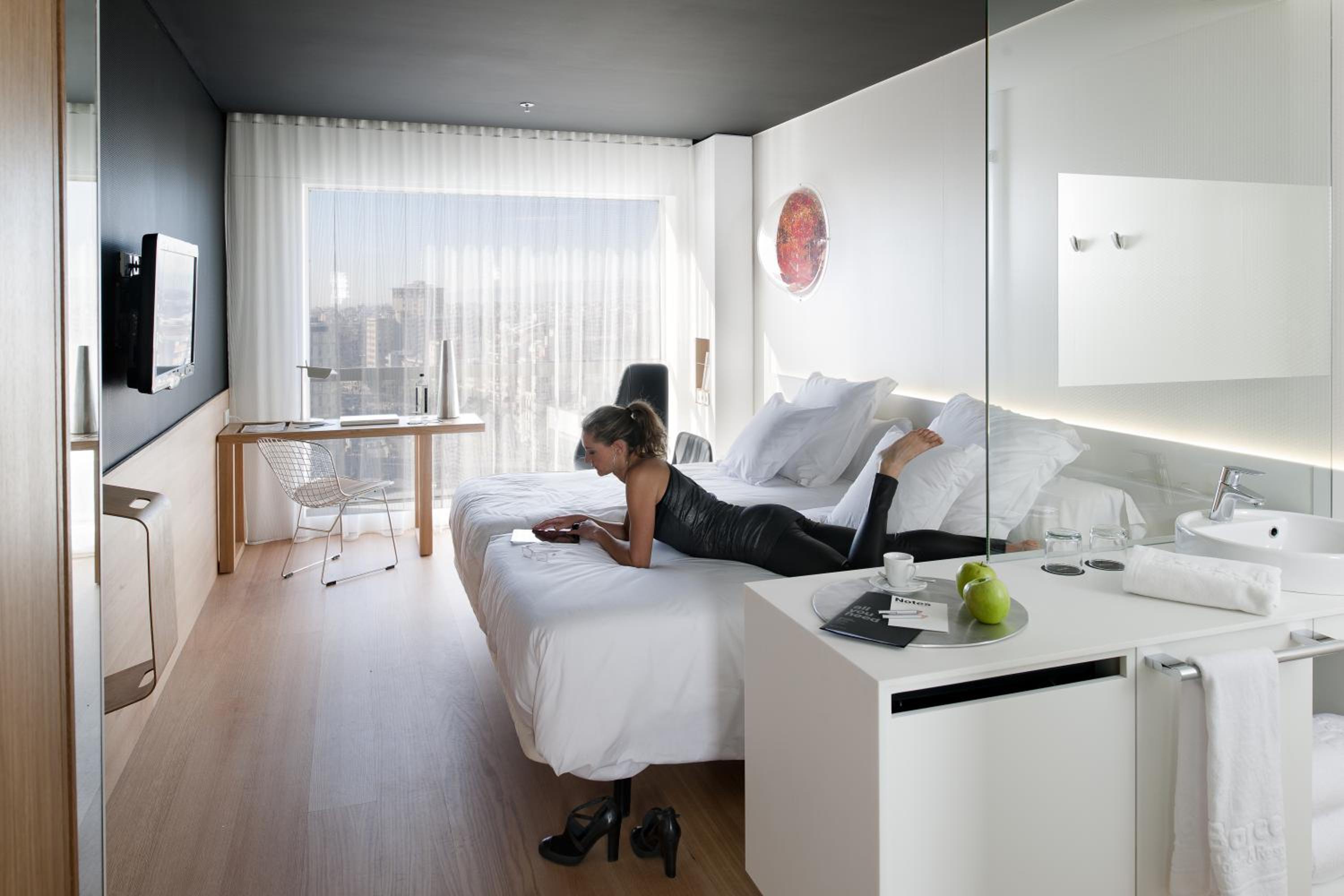 Deluxe Room with Extra Bed photo 3