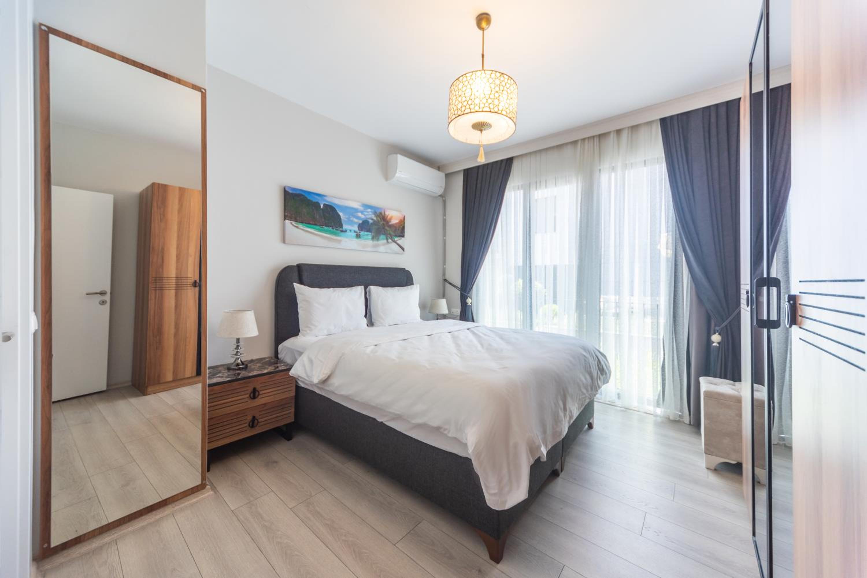 Two-Bedroom Suite - Photo 10