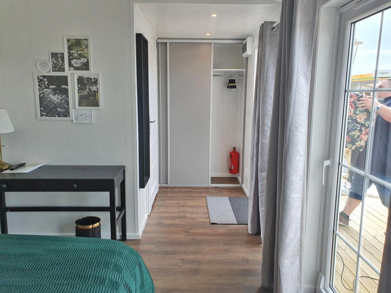 Double or Twin Room - Photo 8