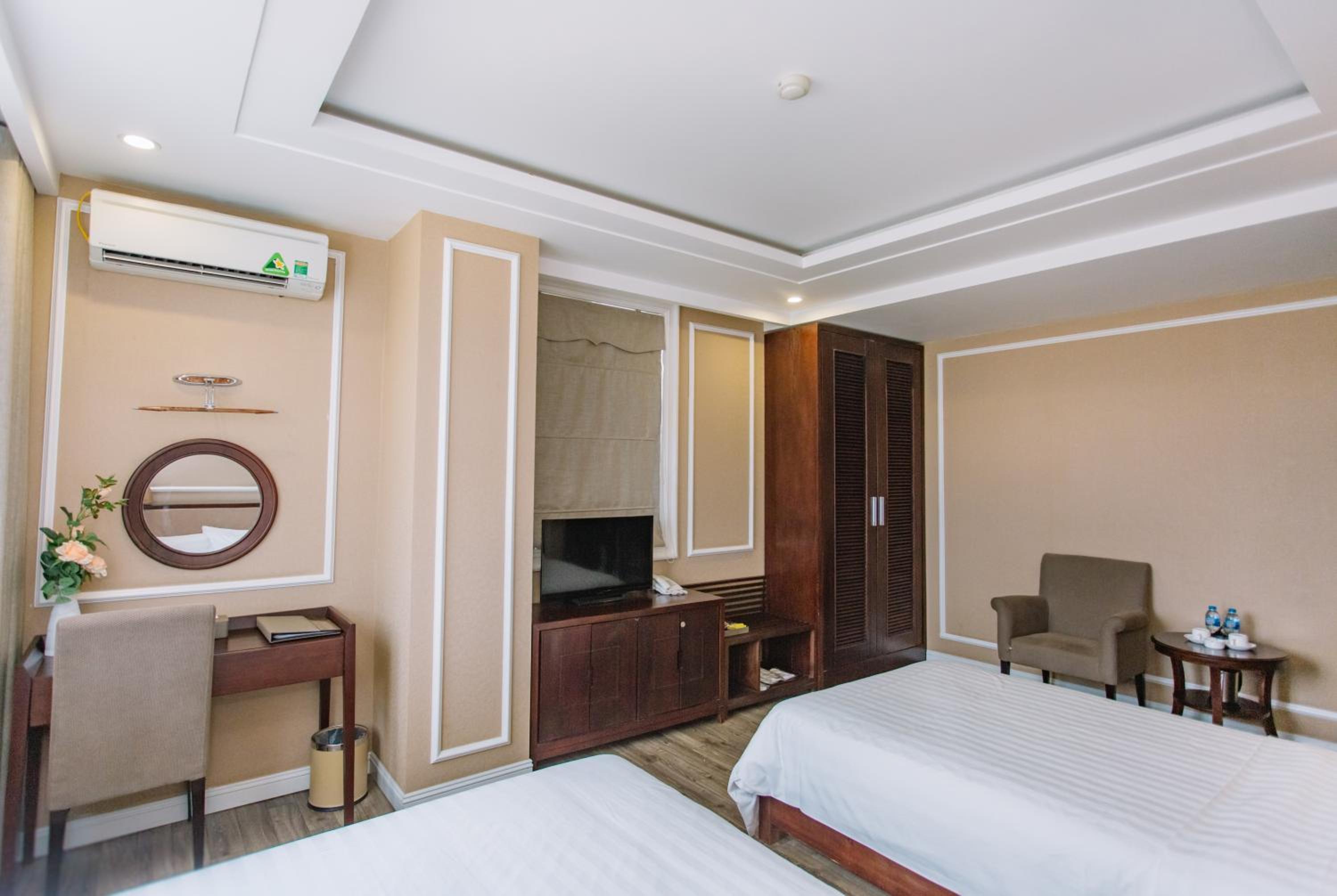 Triple Room with Mountain View