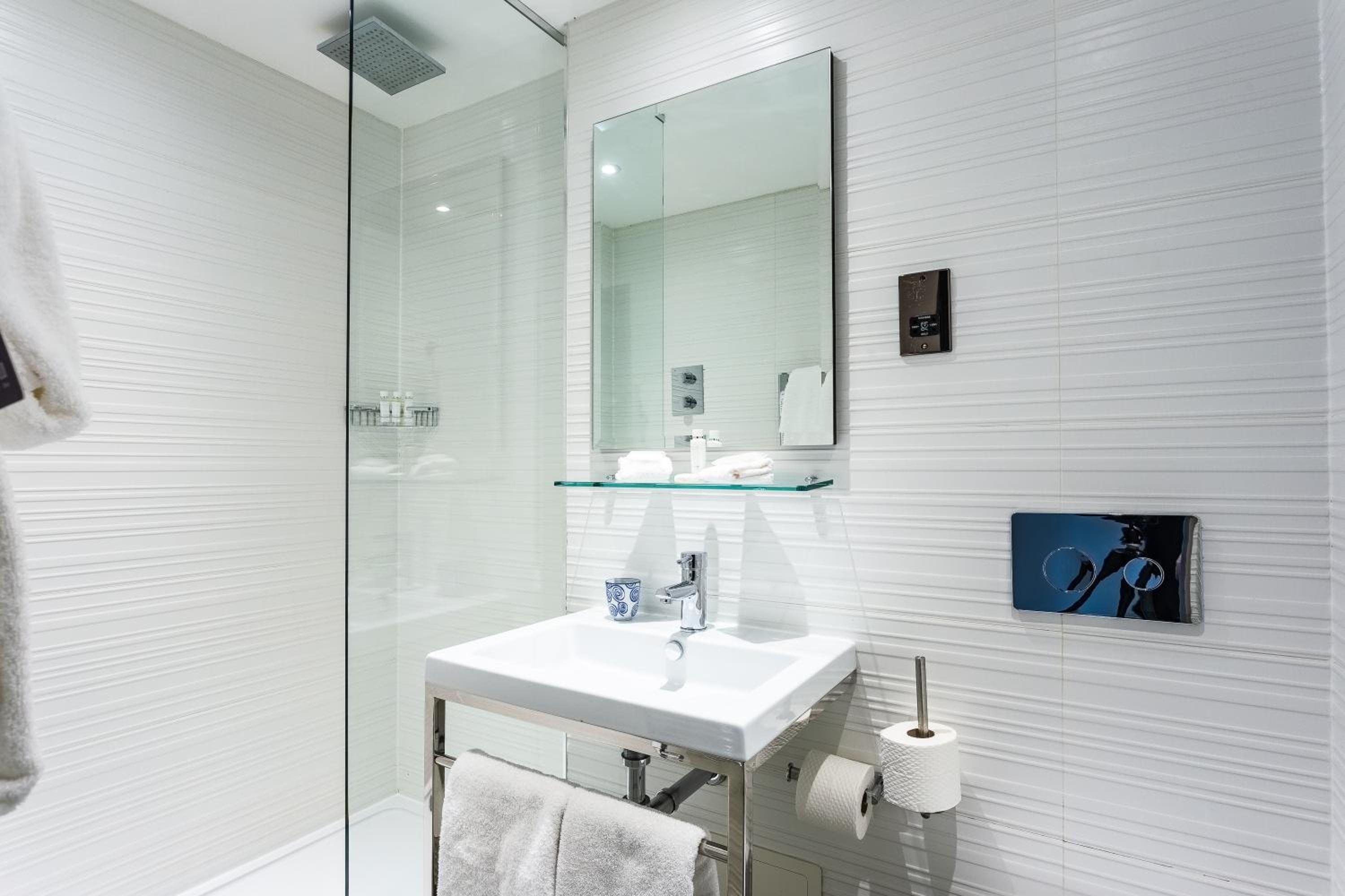 Classic Double Room - Photo 7