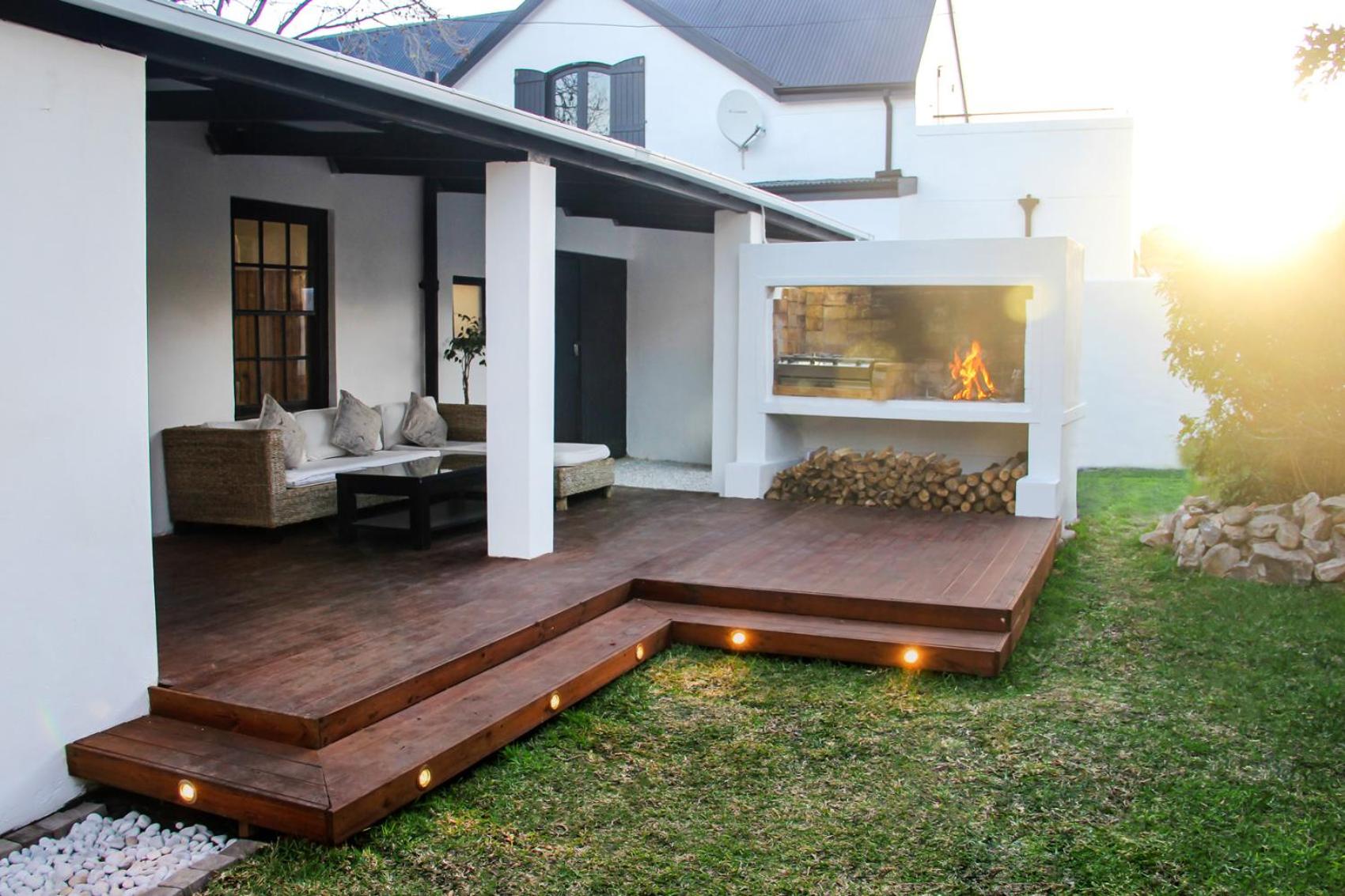 Two-Bedroom House - Photo 19