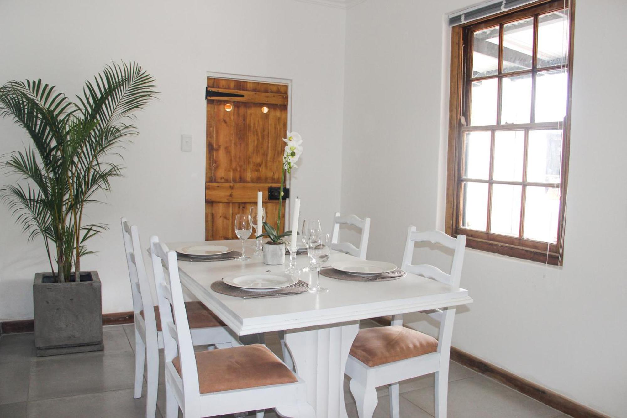 Two-Bedroom House - Photo 6