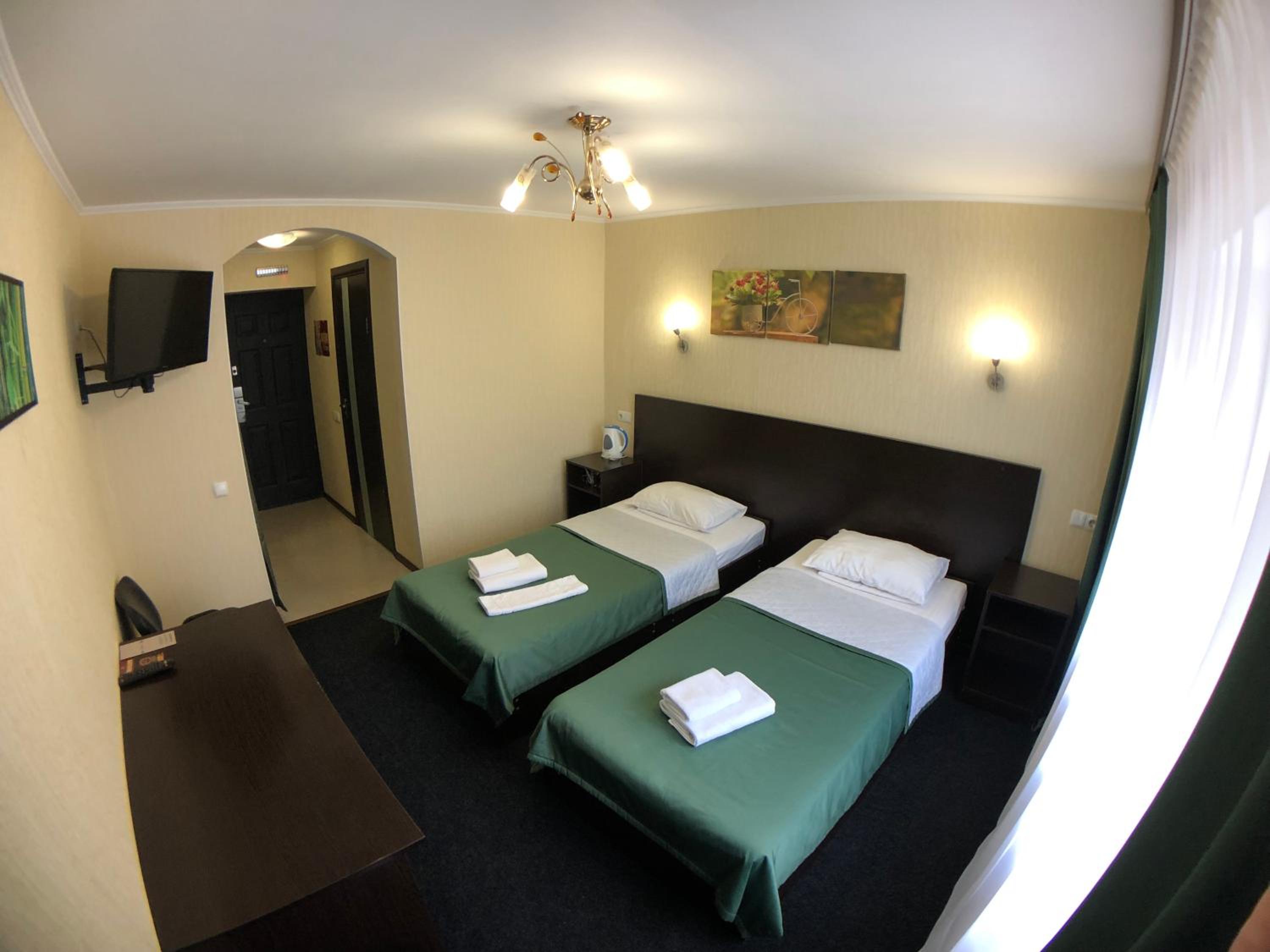 Standard Twin Room - Photo 1