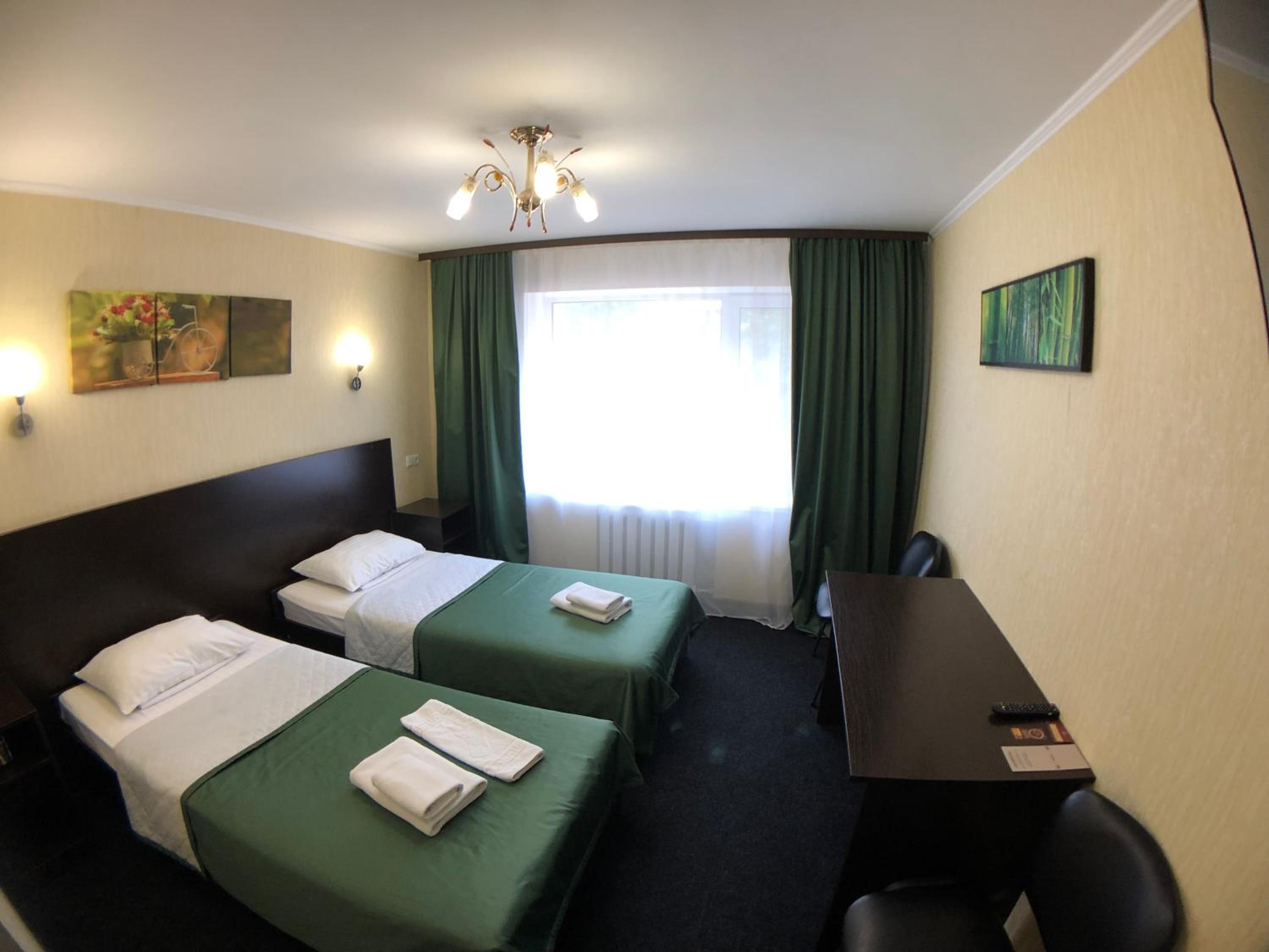 Standard Twin Room - Photo 2