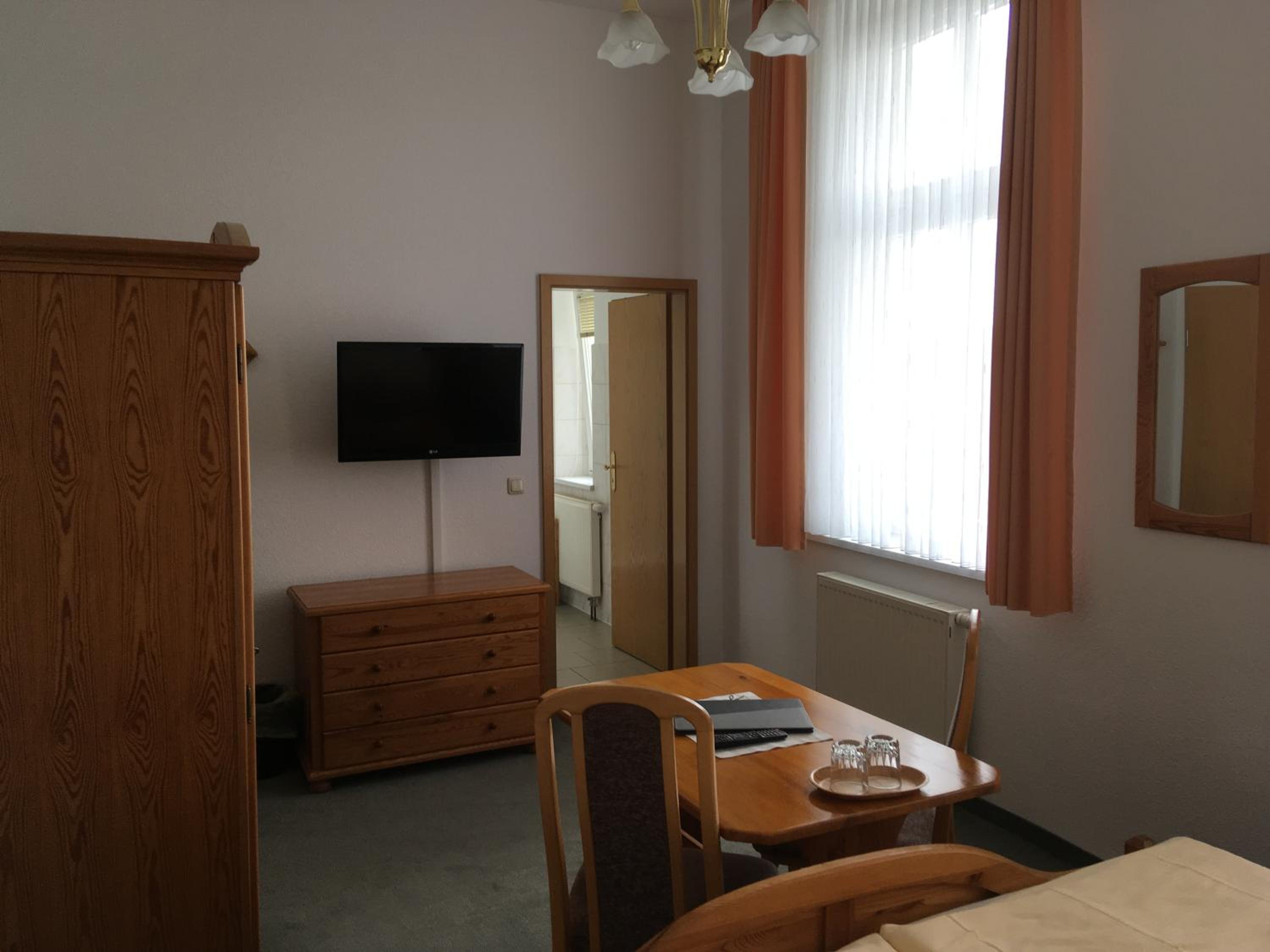 Double Room with Lake View photo 3