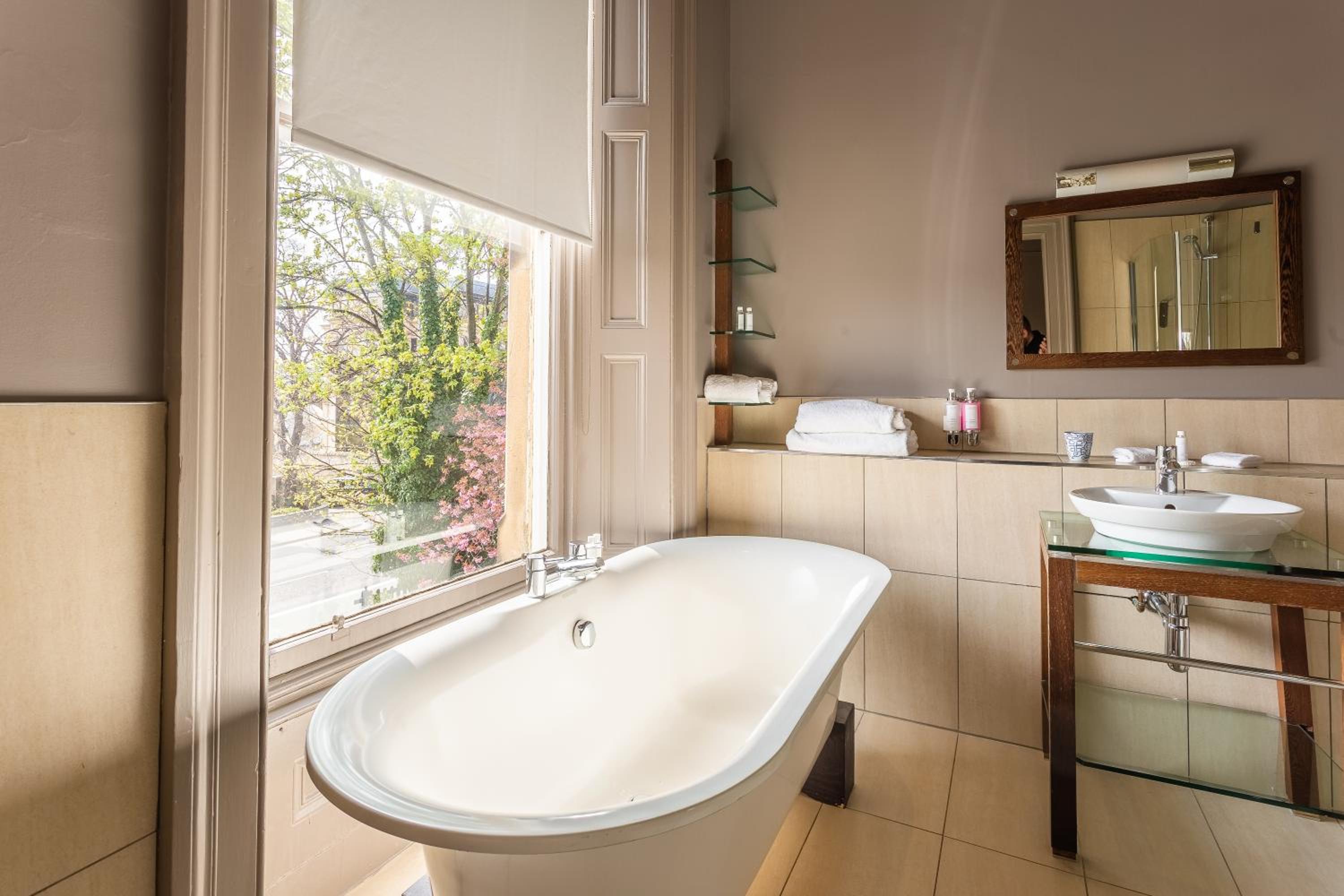 Luxe Double or Twin Room - Photo 3