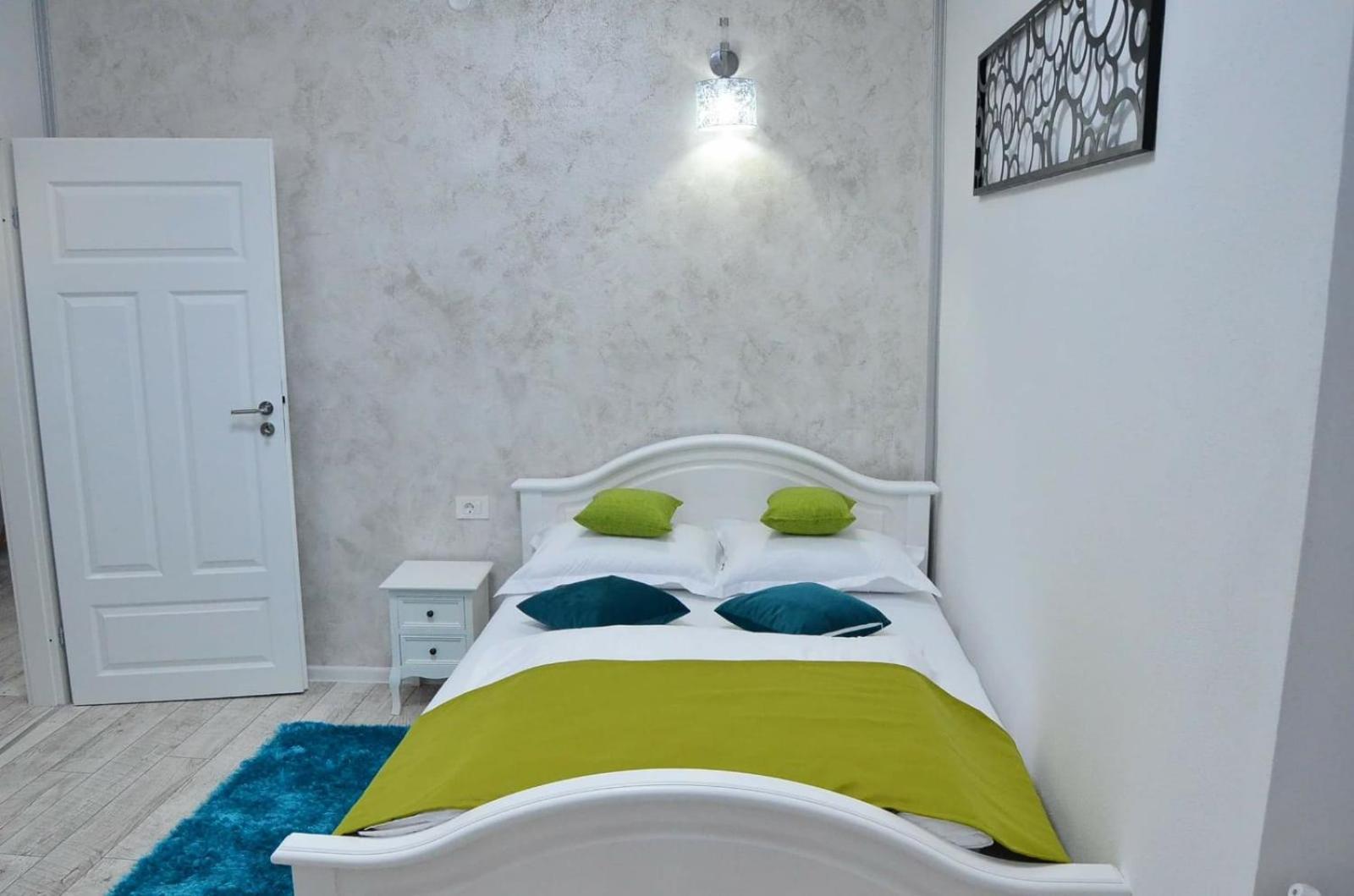 Two-Bedroom Apartment - Photo 26