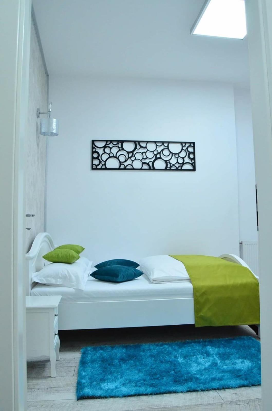 Two-Bedroom Apartment - Photo 29