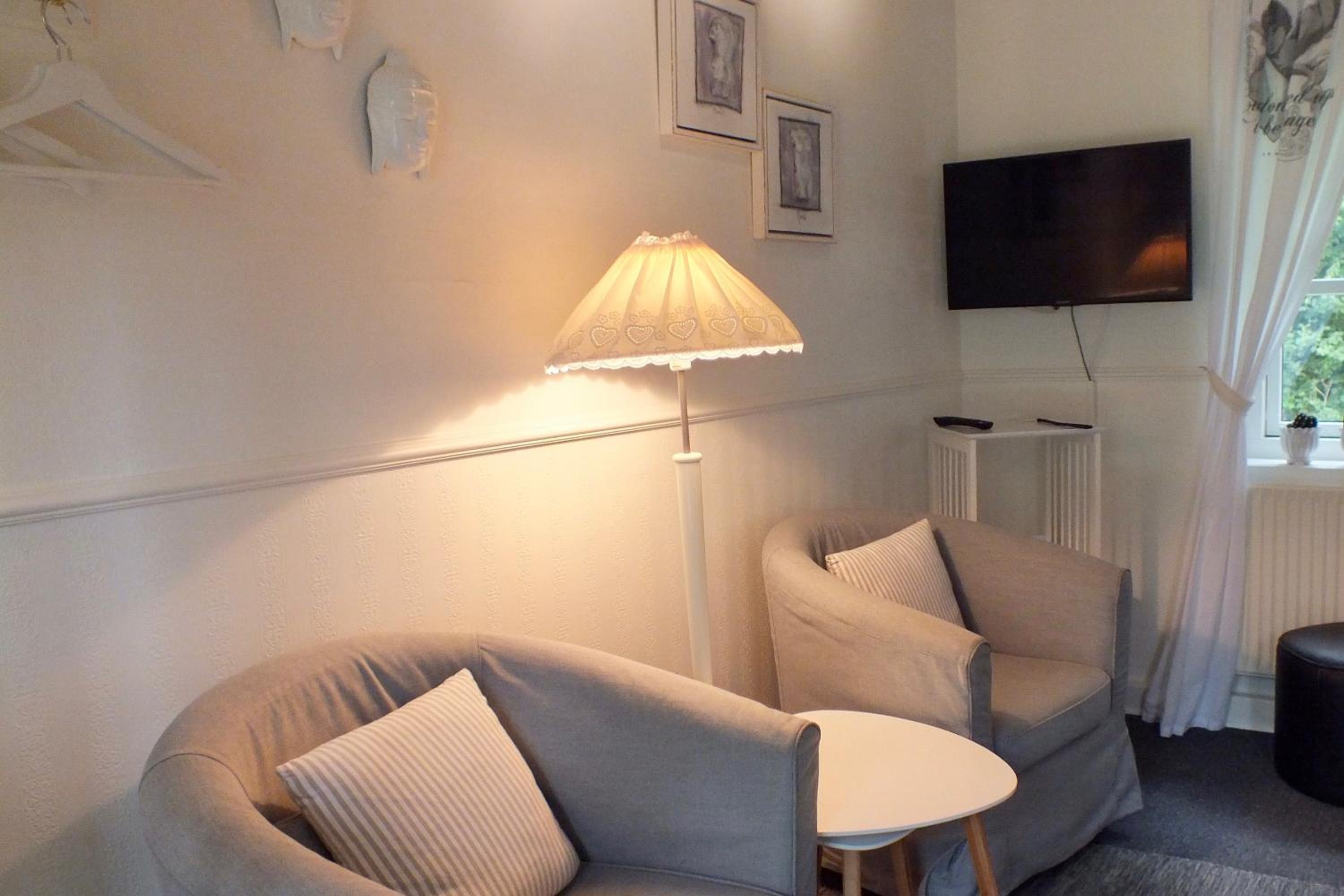 Double or Twin Room with Bathroom photo 3