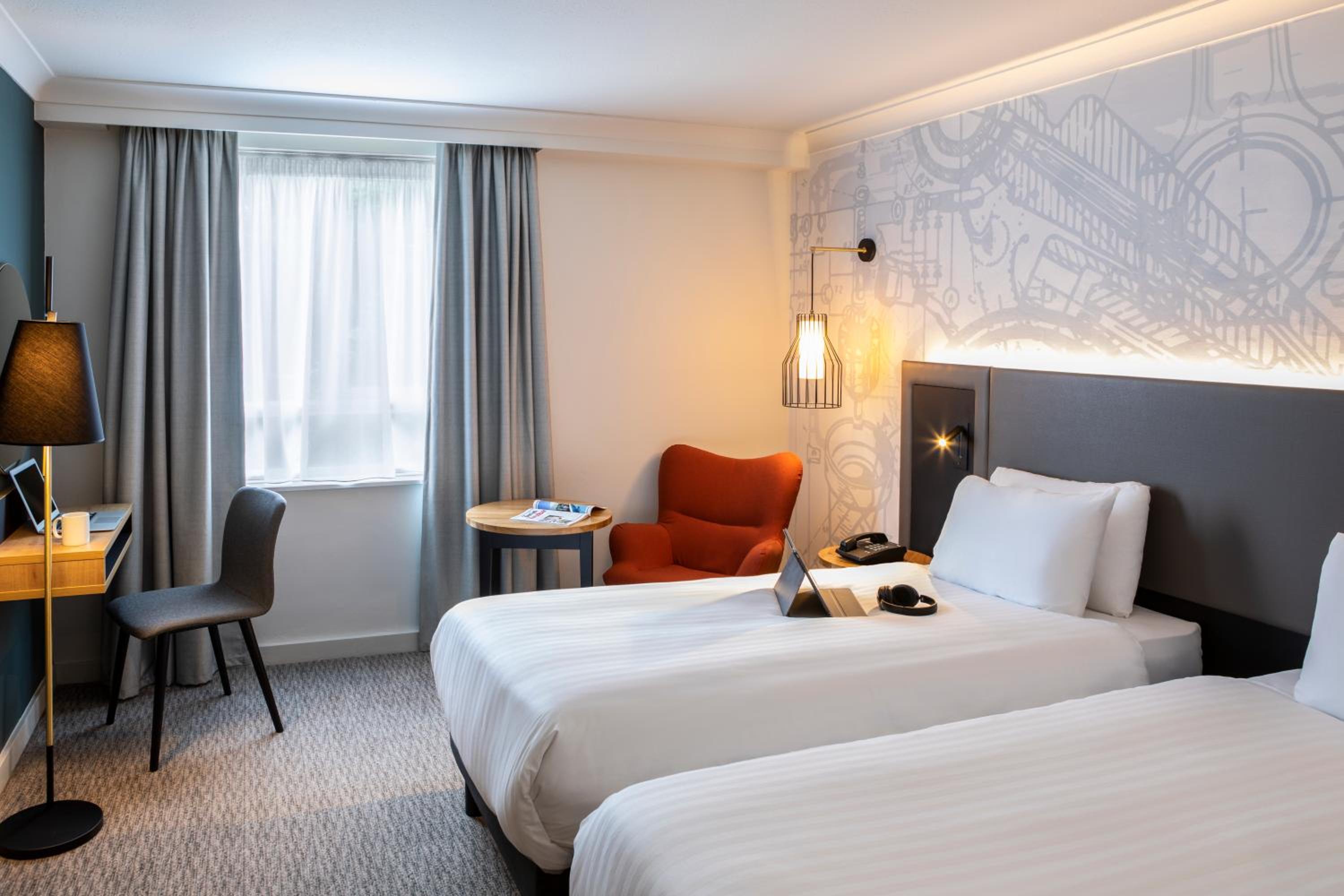 Standard Twin Room - Photo 2