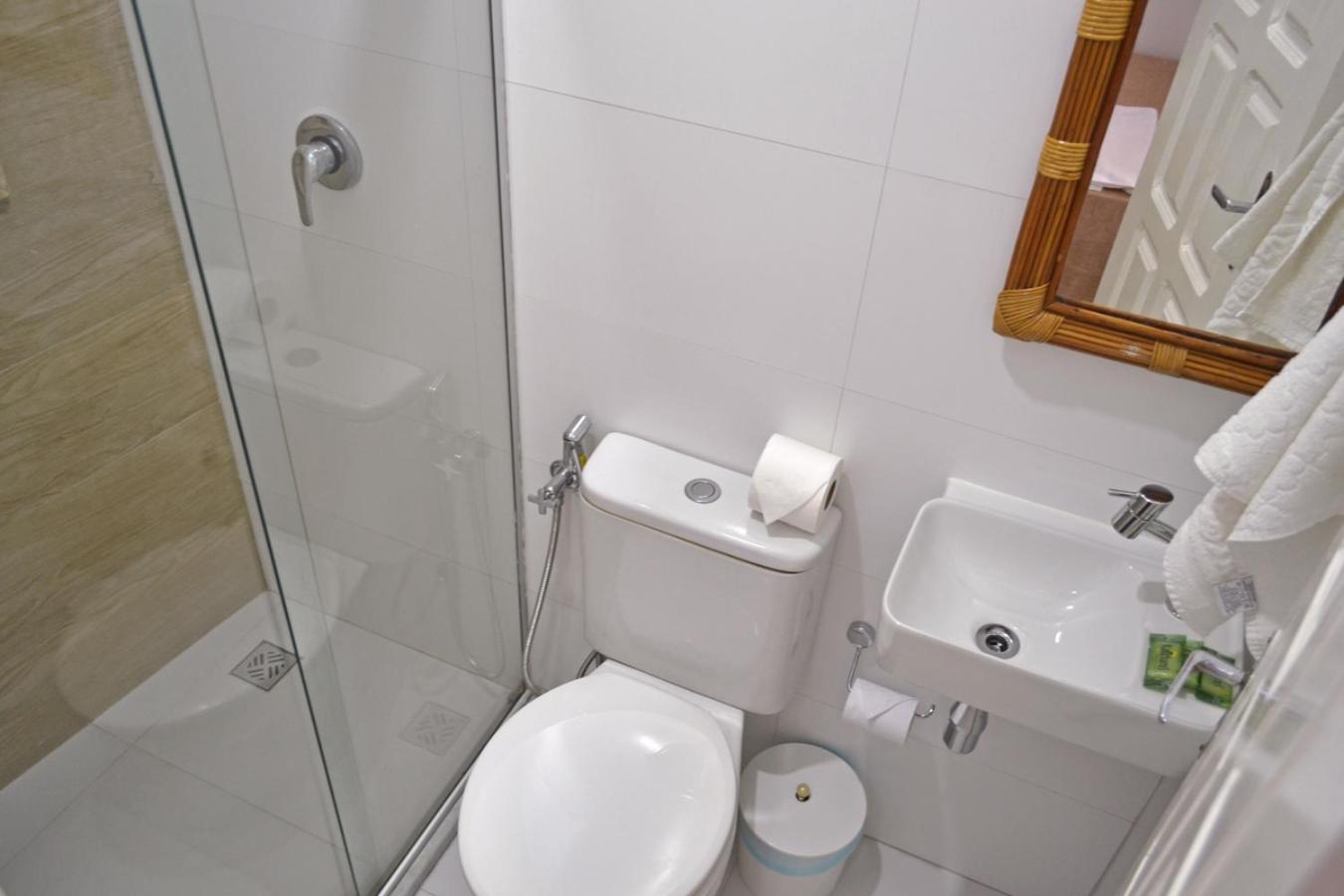 Economy Double Room photo 3