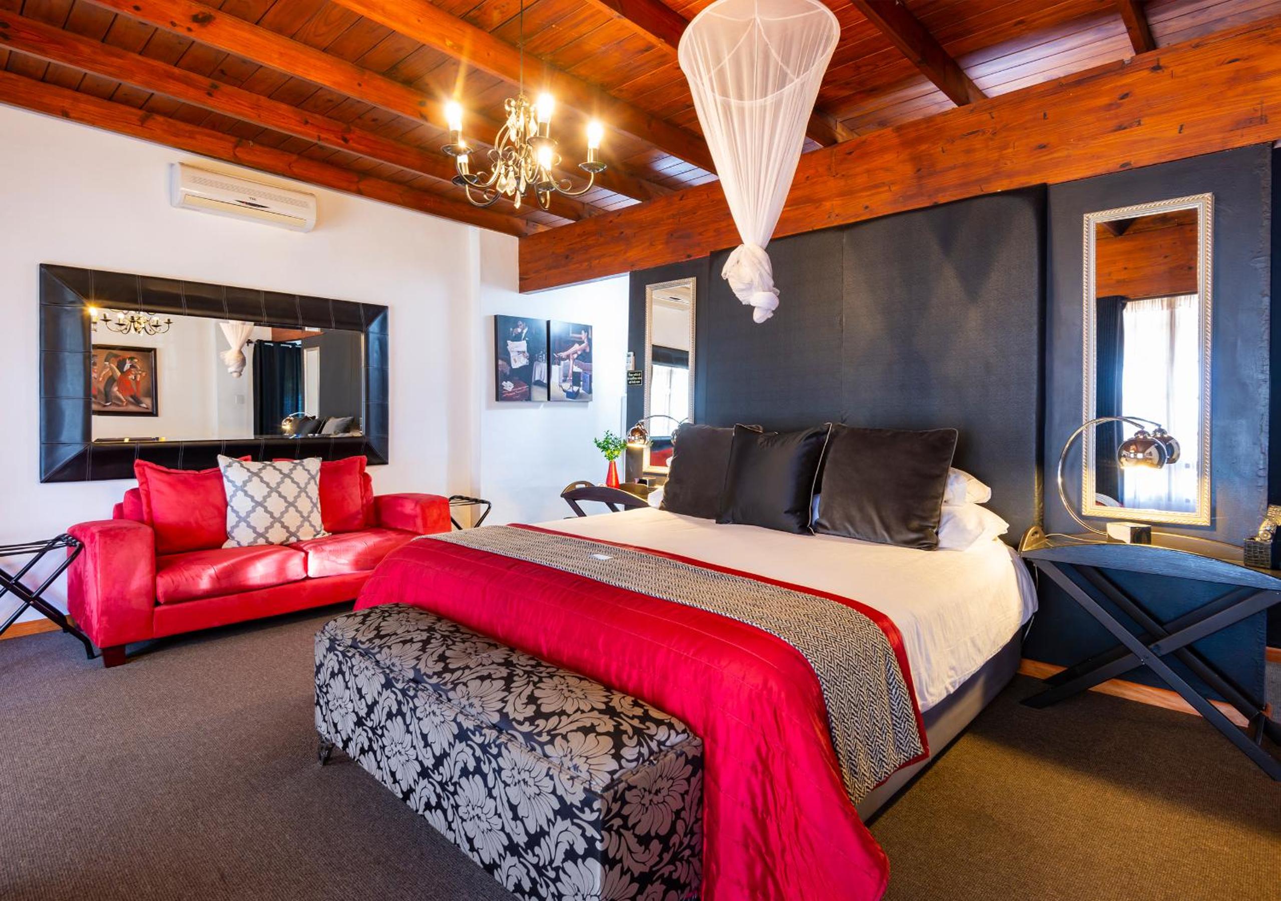 Honeymoon Suite photo 1