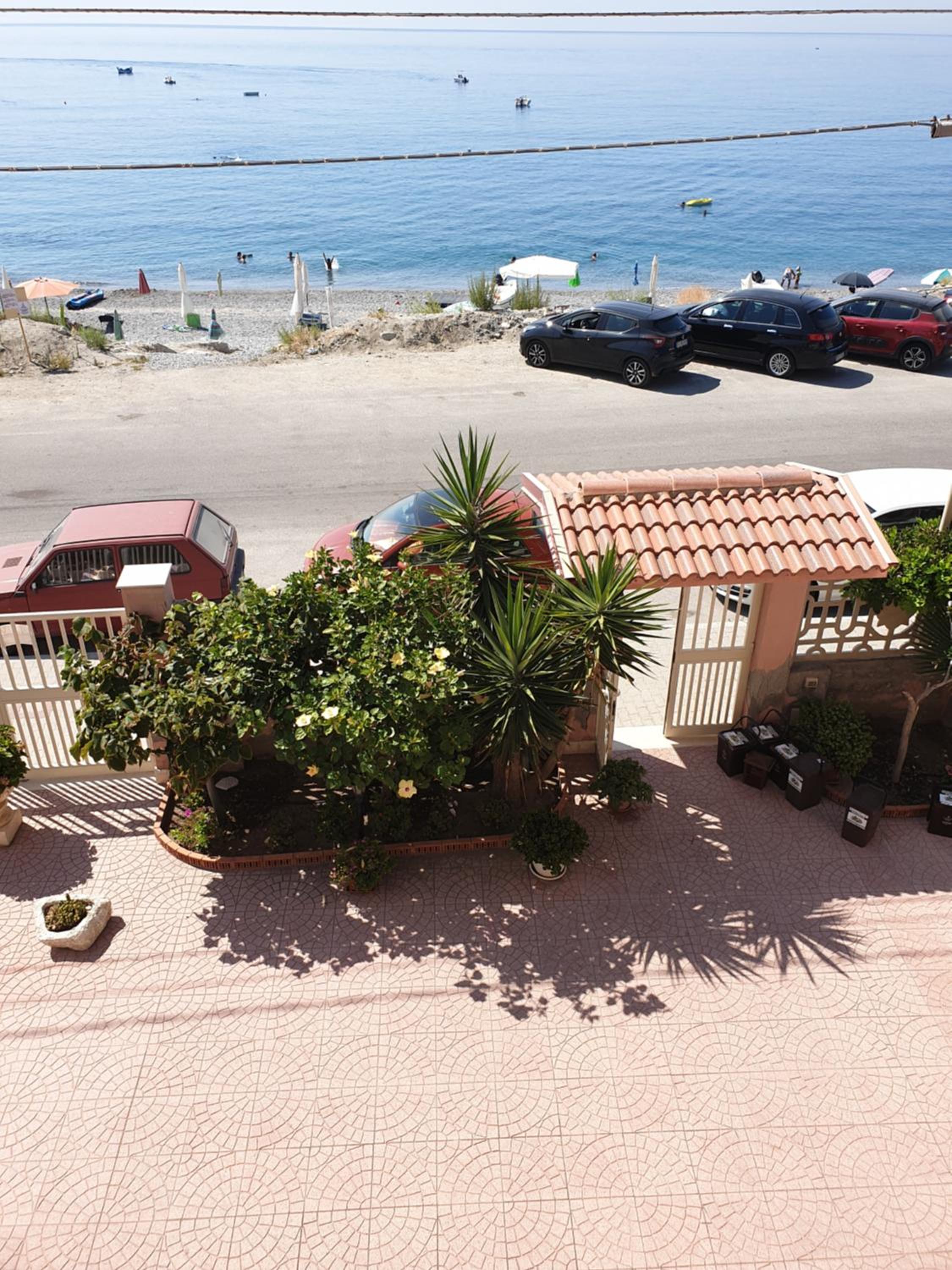 Apartment With Balcony photo 3