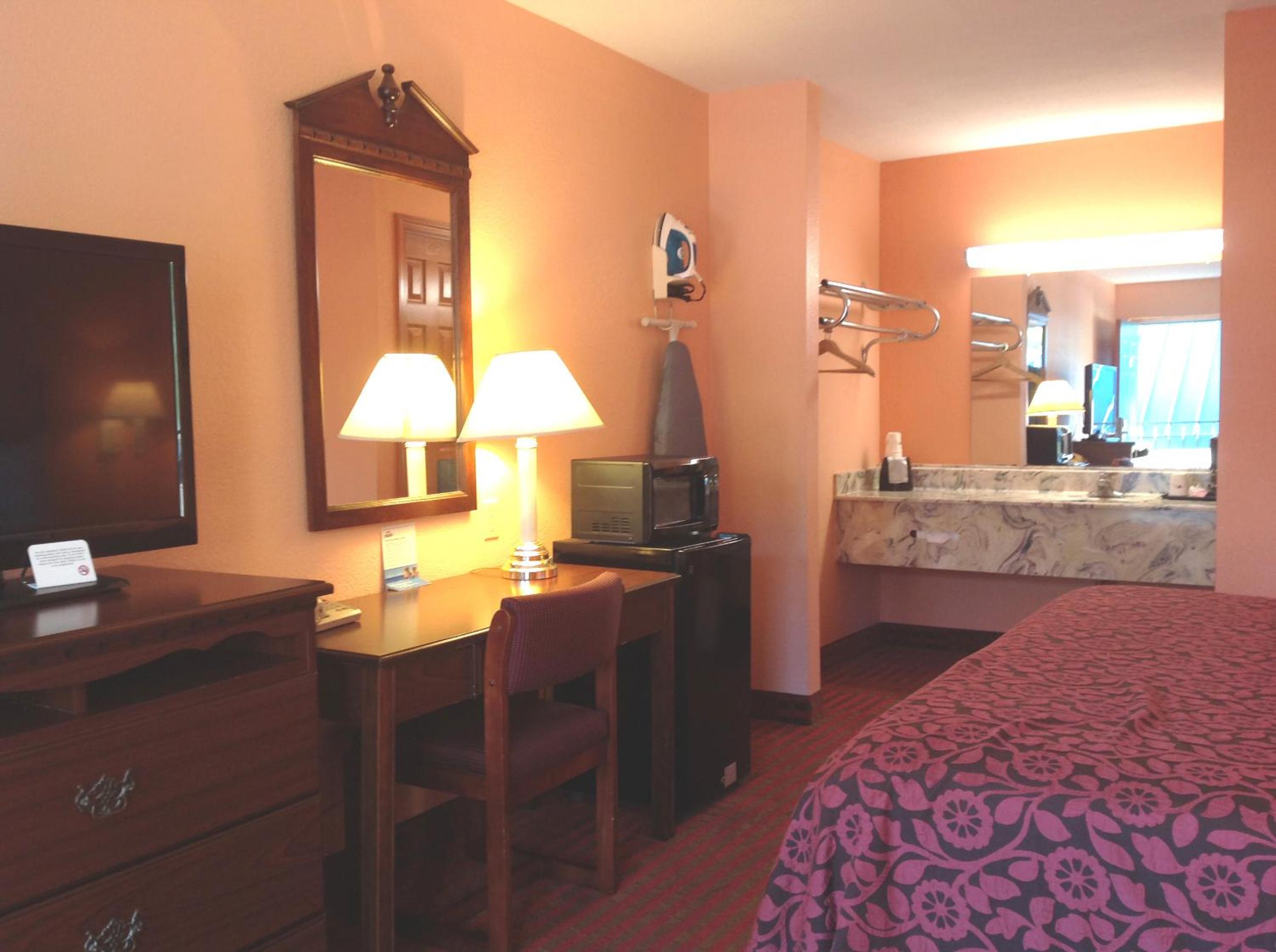 Double Room - Photo 4