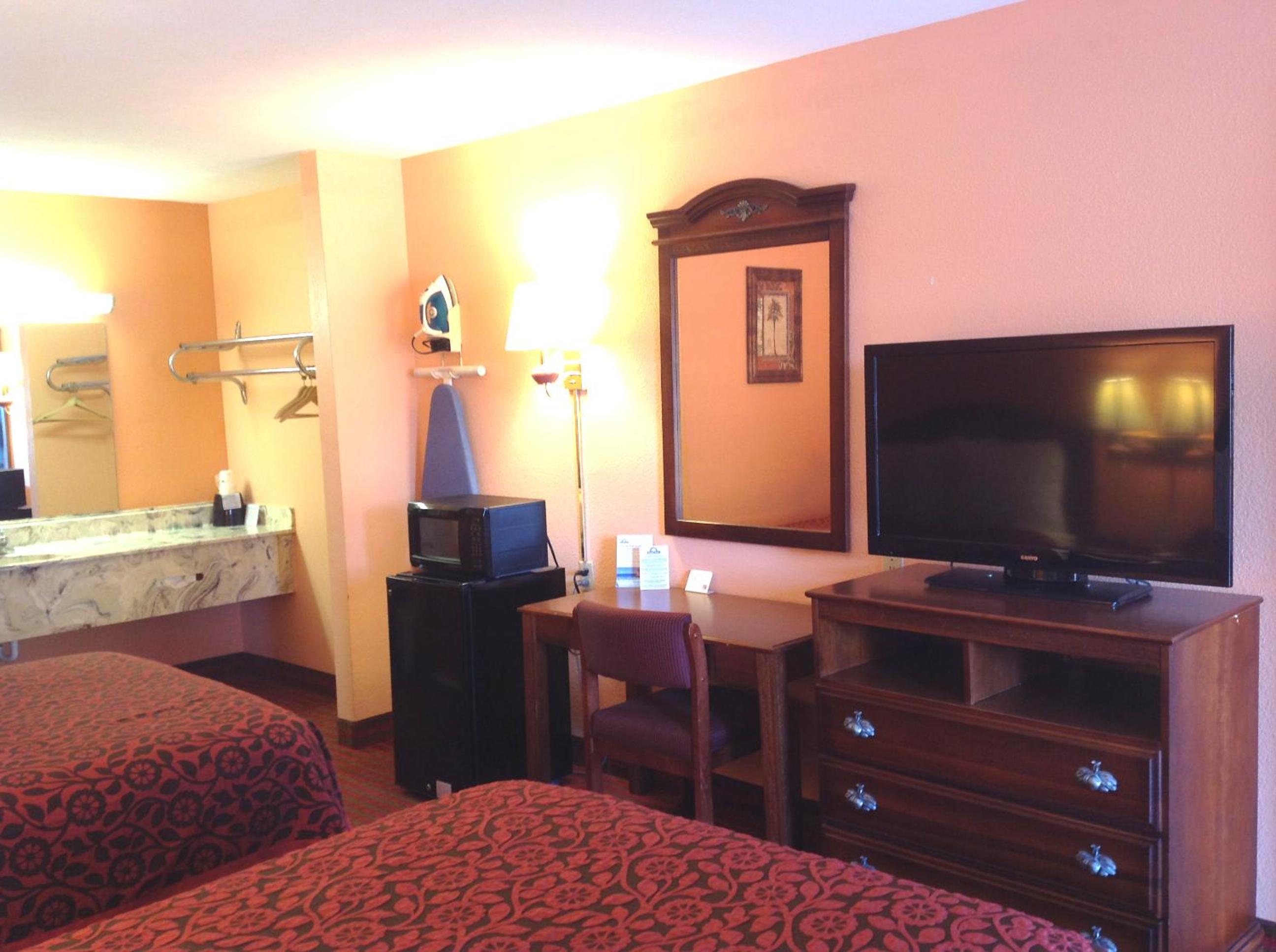 Double Room - Photo 3