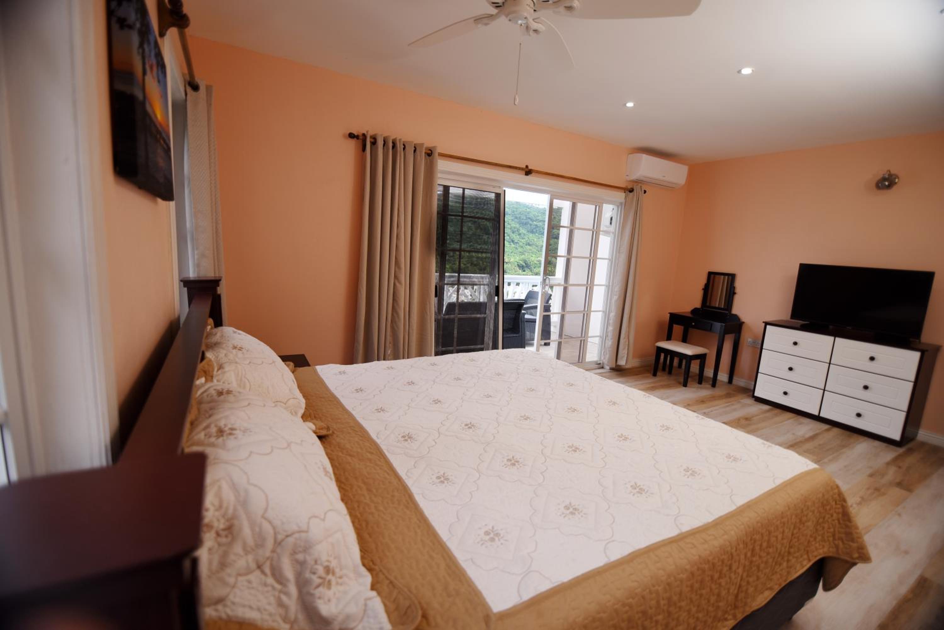 One-Bedroom Villa photo 2