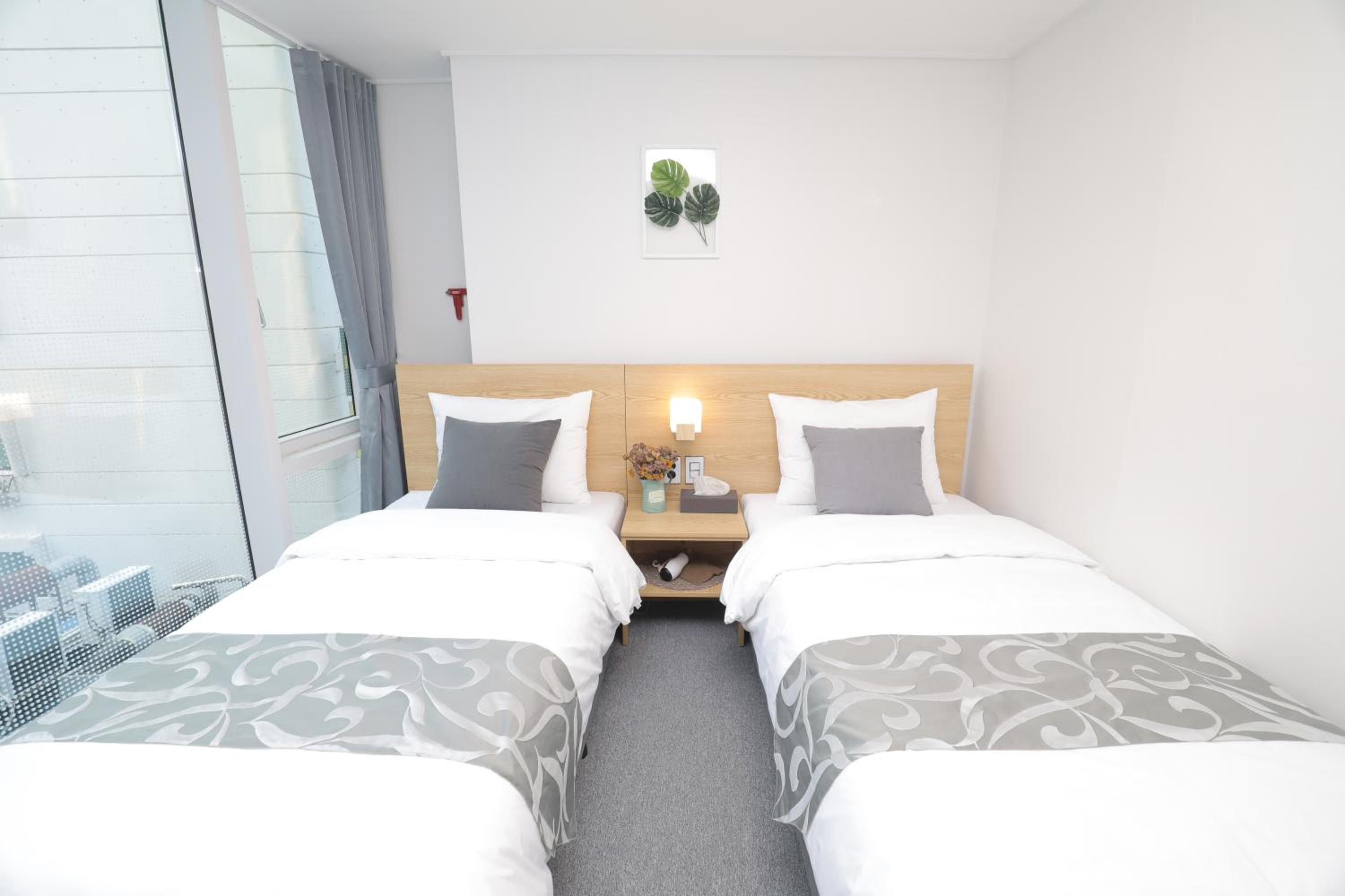 Superior Twin Room - Photo 3