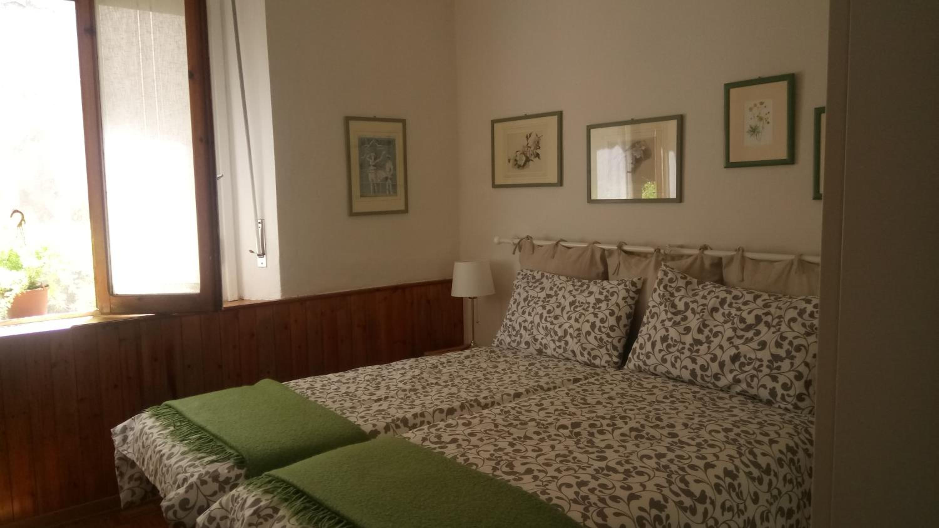 Two-Bedroom Apartment - Photo 29
