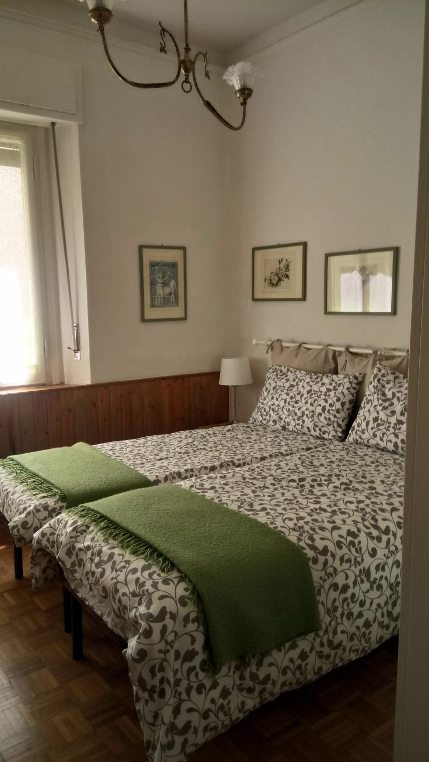 Two-Bedroom Apartment - Photo 30