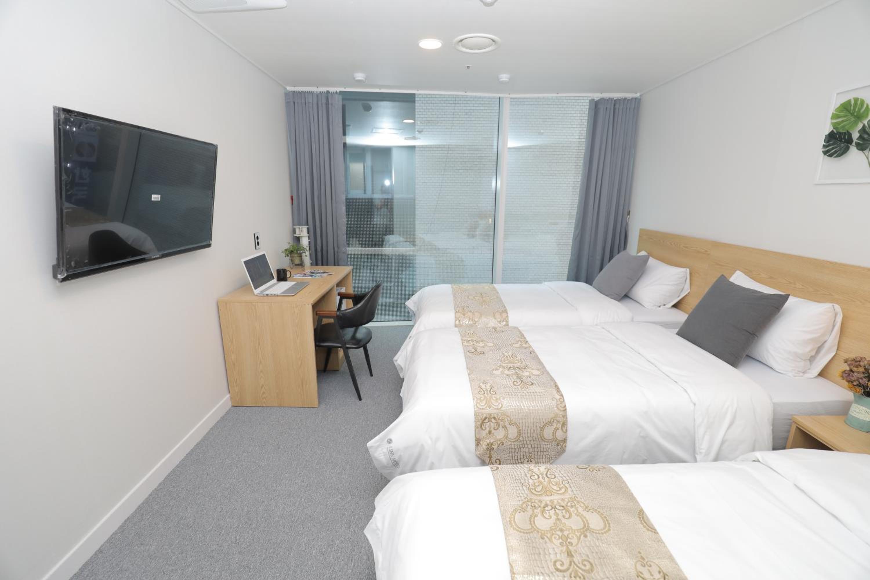 Superior Triple Room - Photo 5