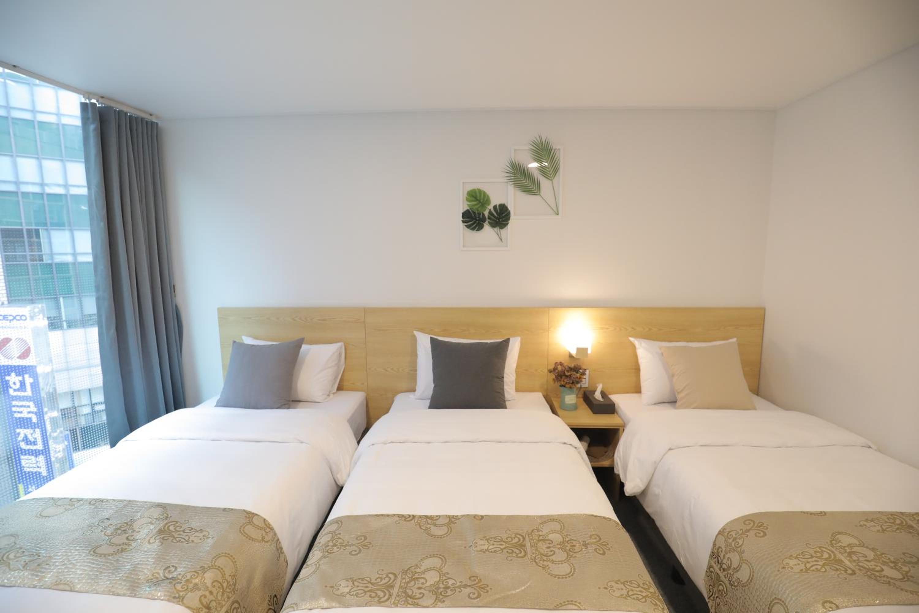 Superior Triple Room - Photo 3