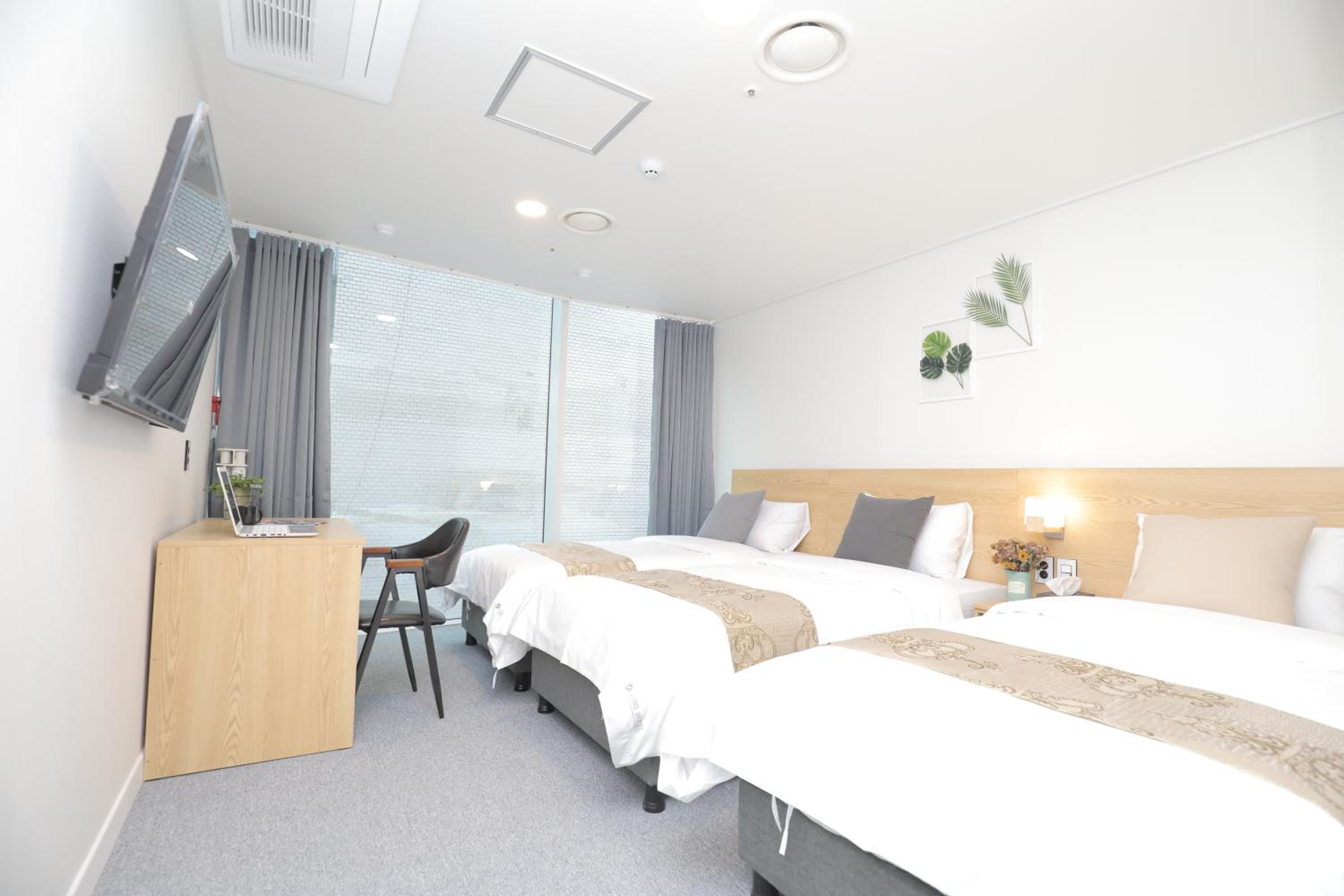 Superior Triple Room - Photo 4