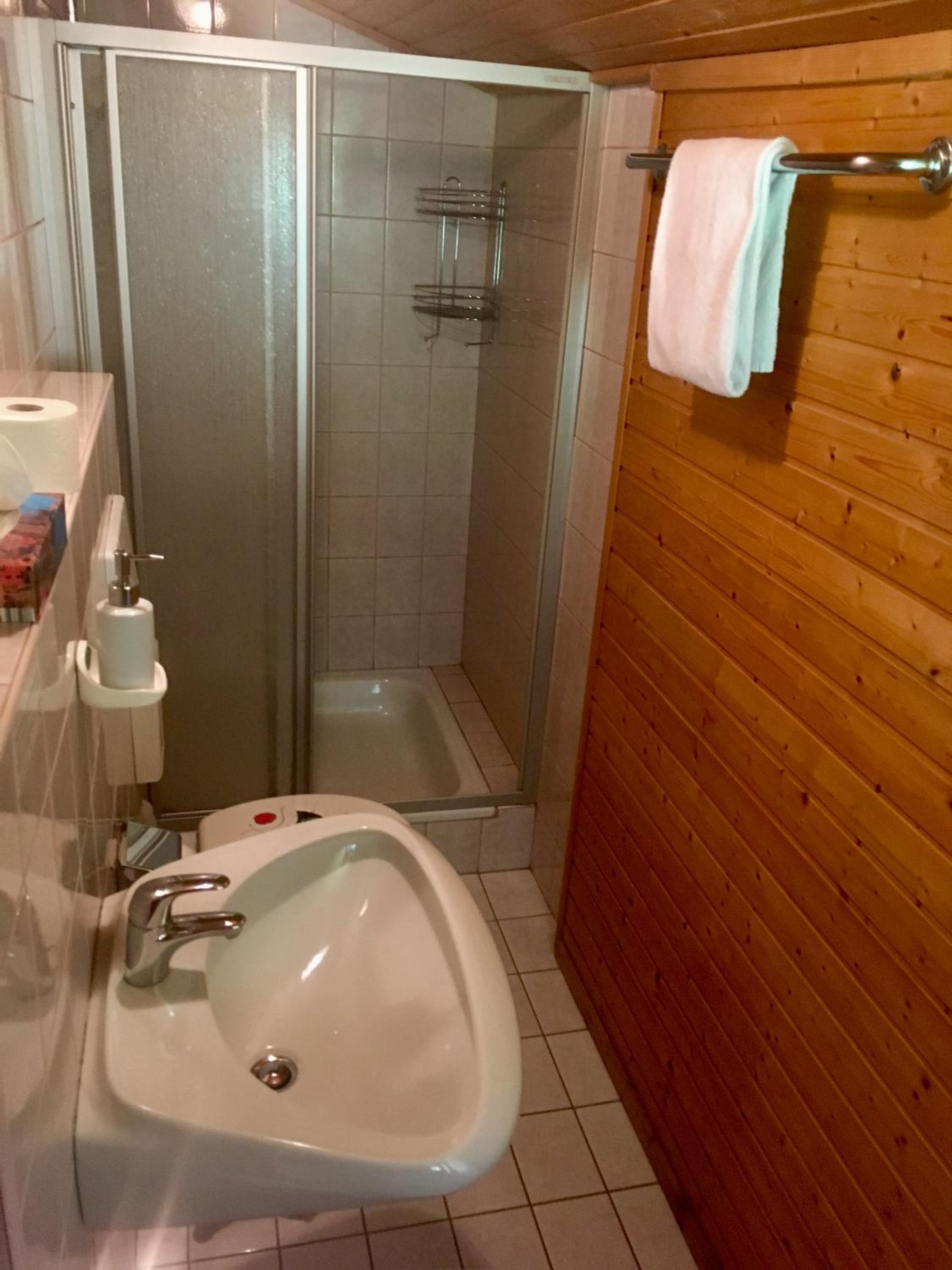 Budget Double Room photo 2