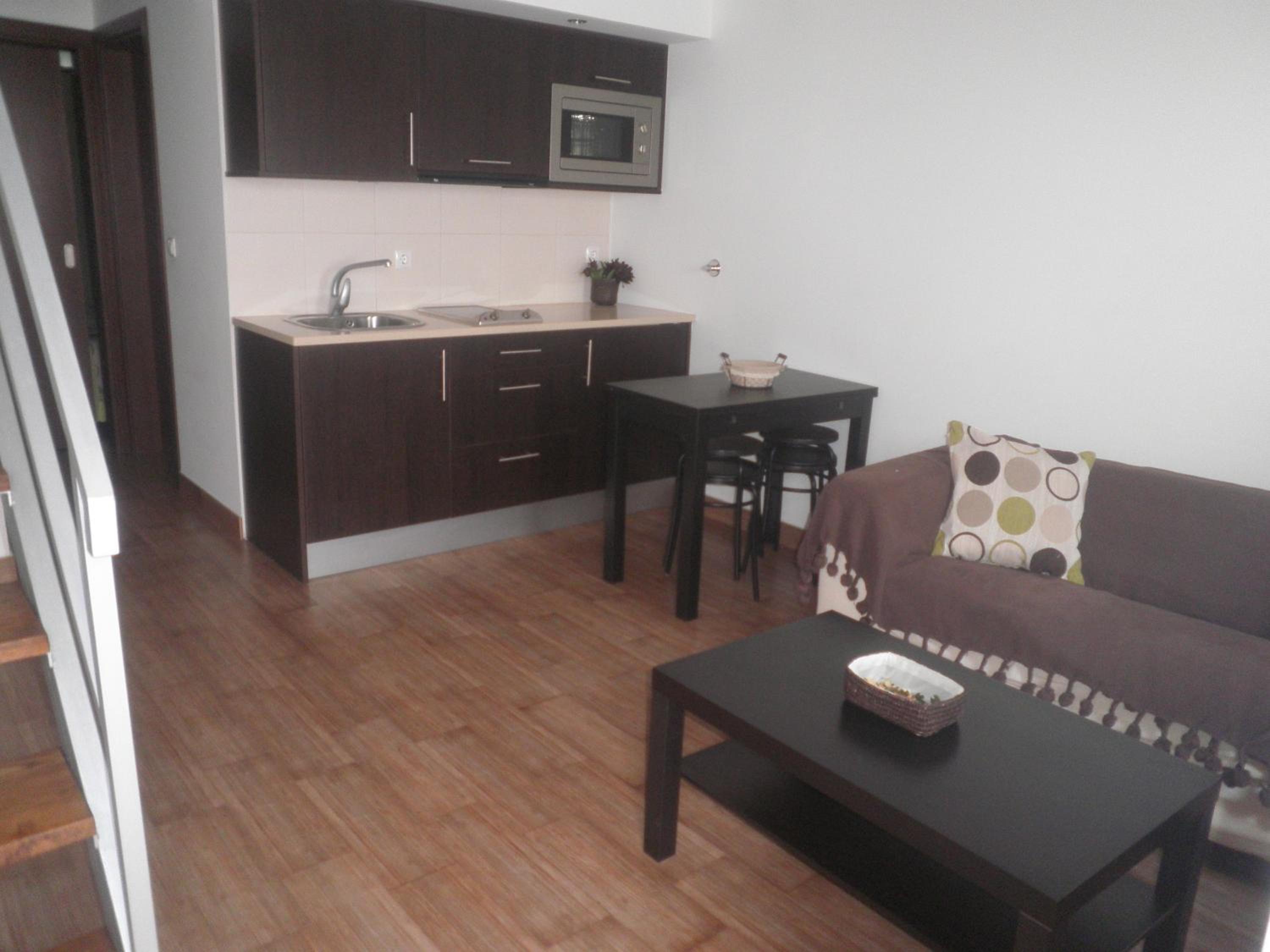 Two-Bedroom Apartment - Photo 5