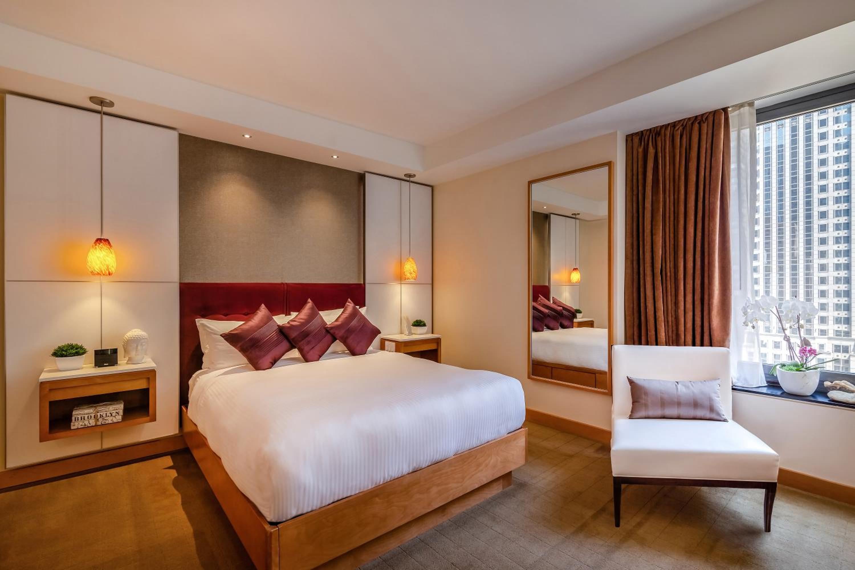 Standard Queen Room