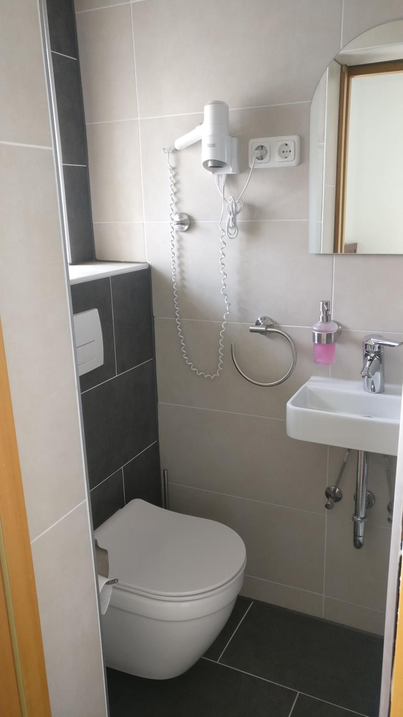 Single Room photo 2