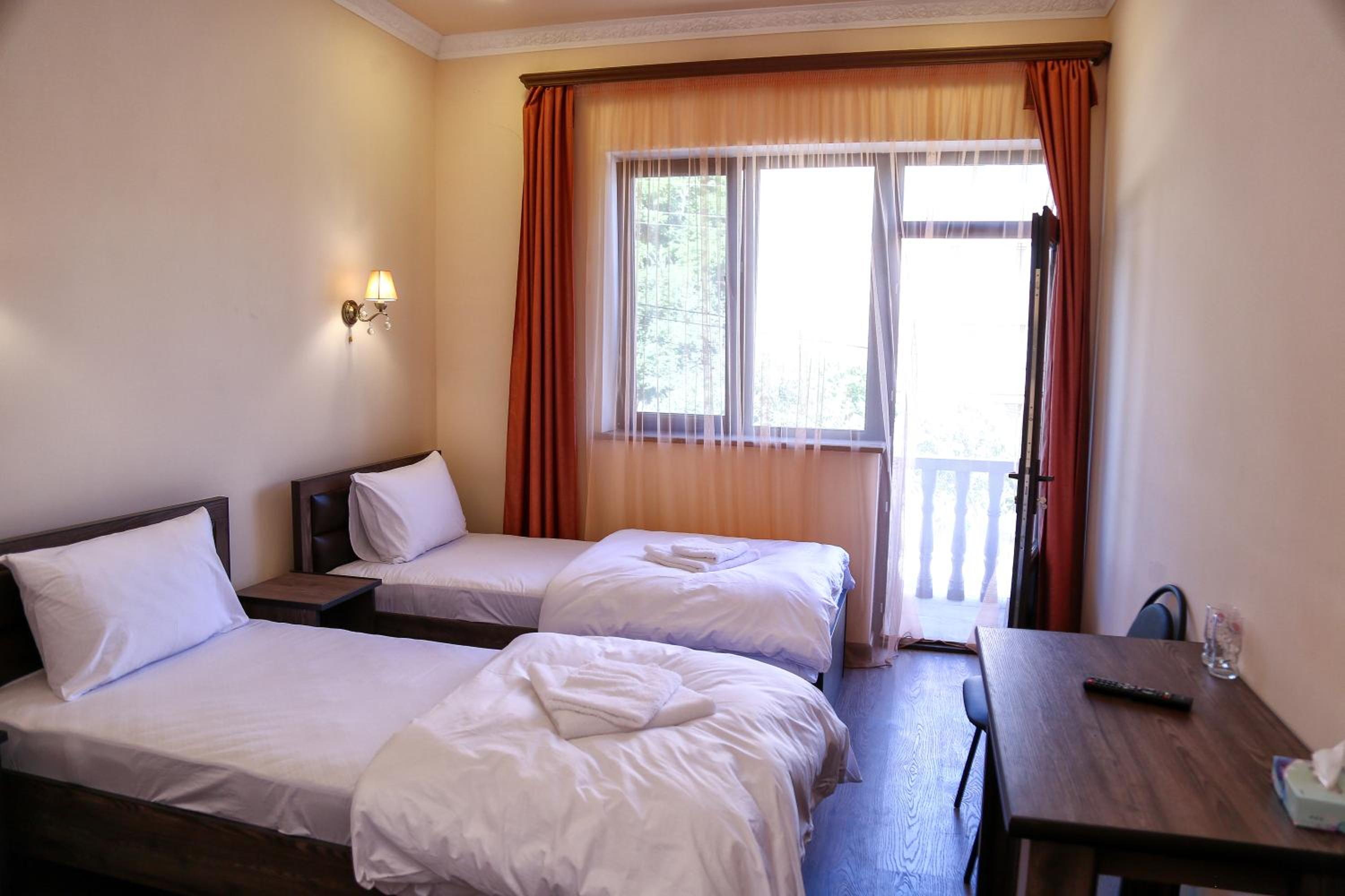 Triple Room with Balcony photo 2