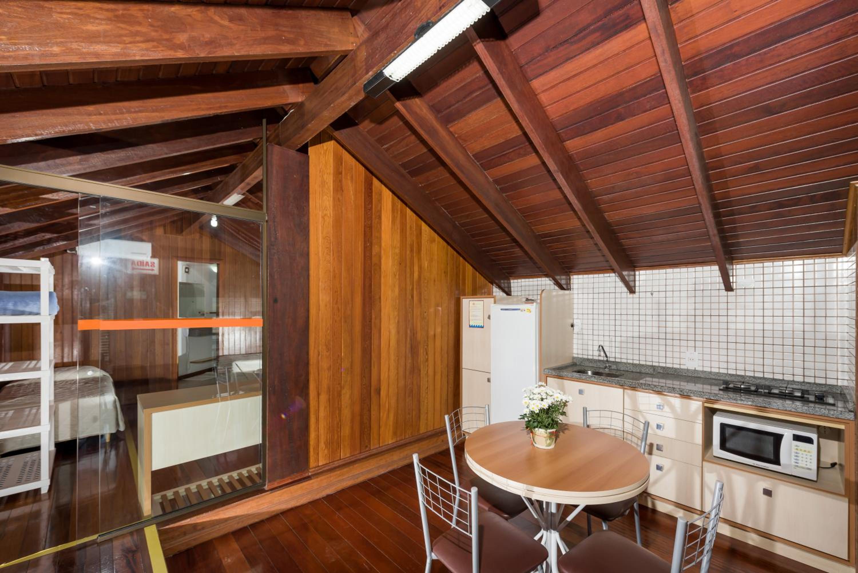 One-Bedroom Apartment in the Rooftop and Pool View 11 photo 3