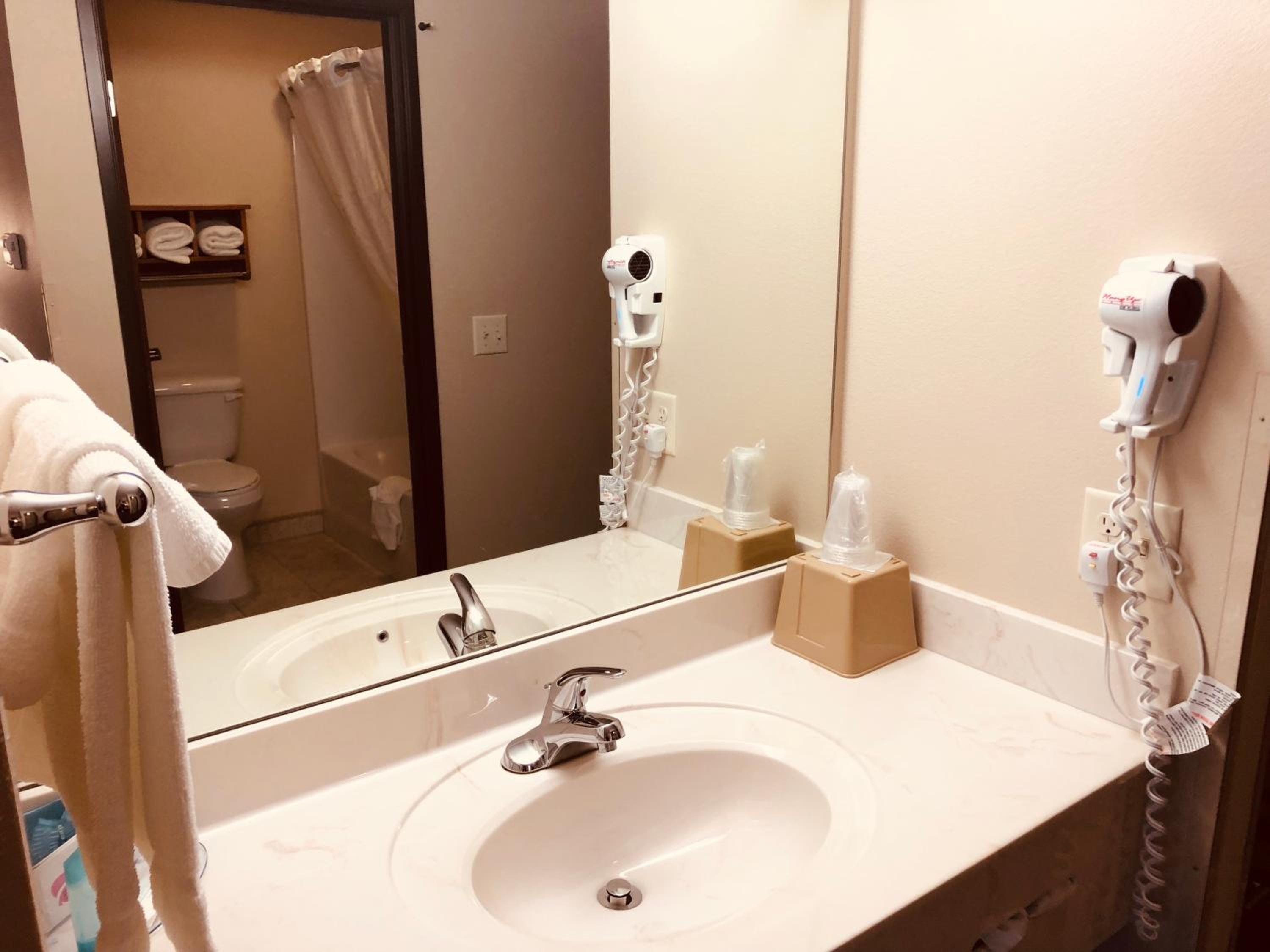 Deluxe King Room photo 2