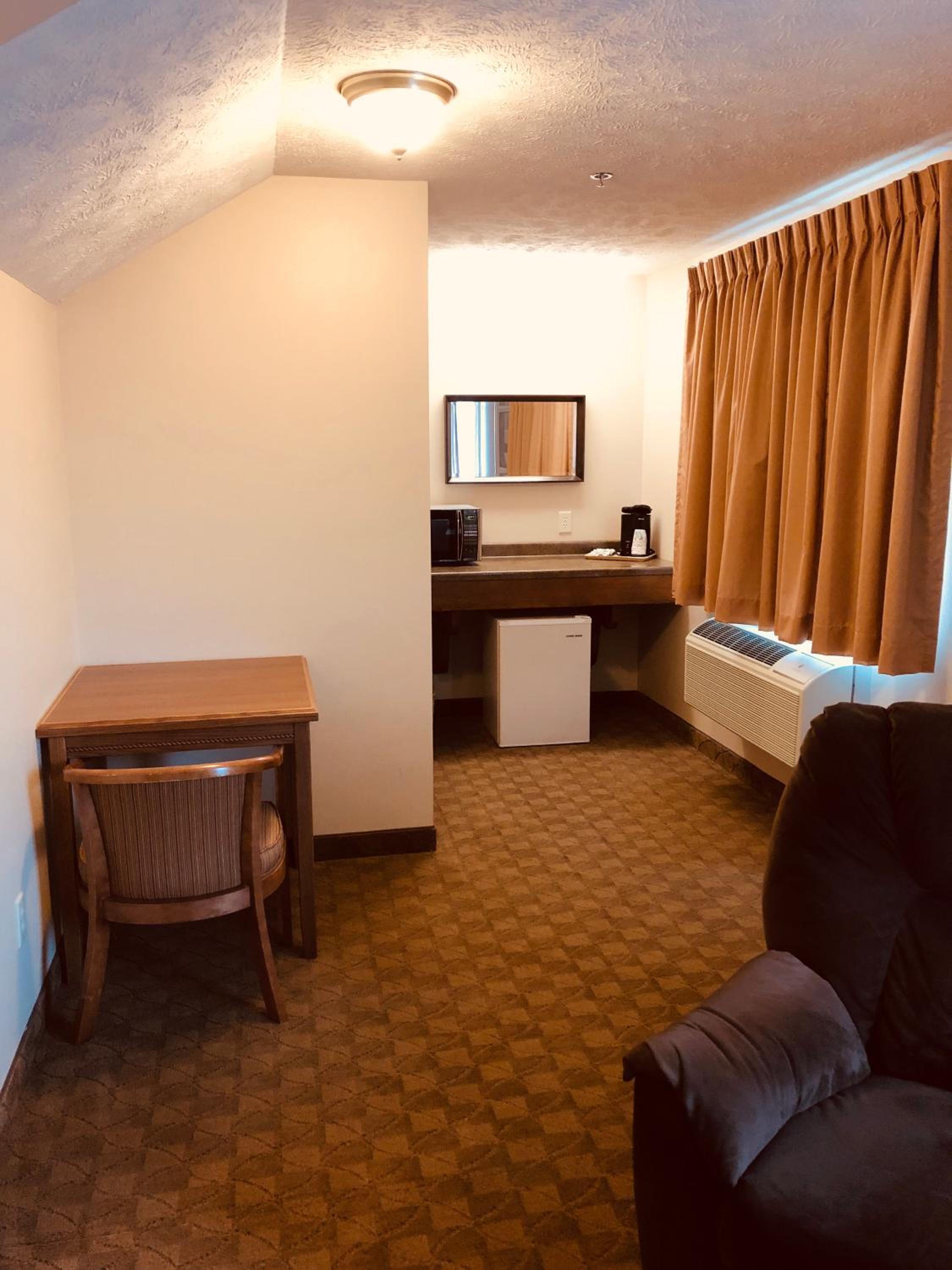 Deluxe King Room photo 3