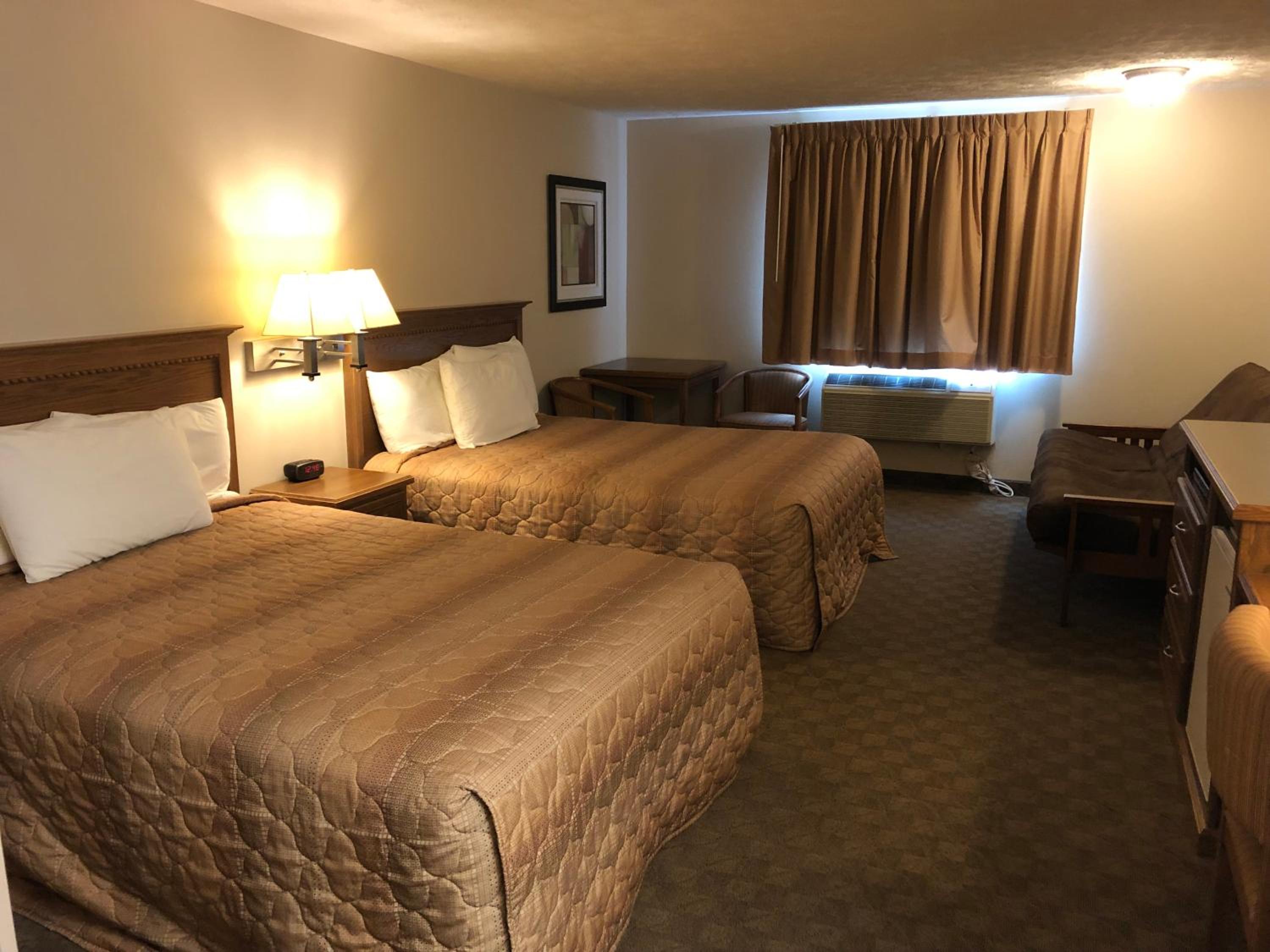 Queen Suite photo 1