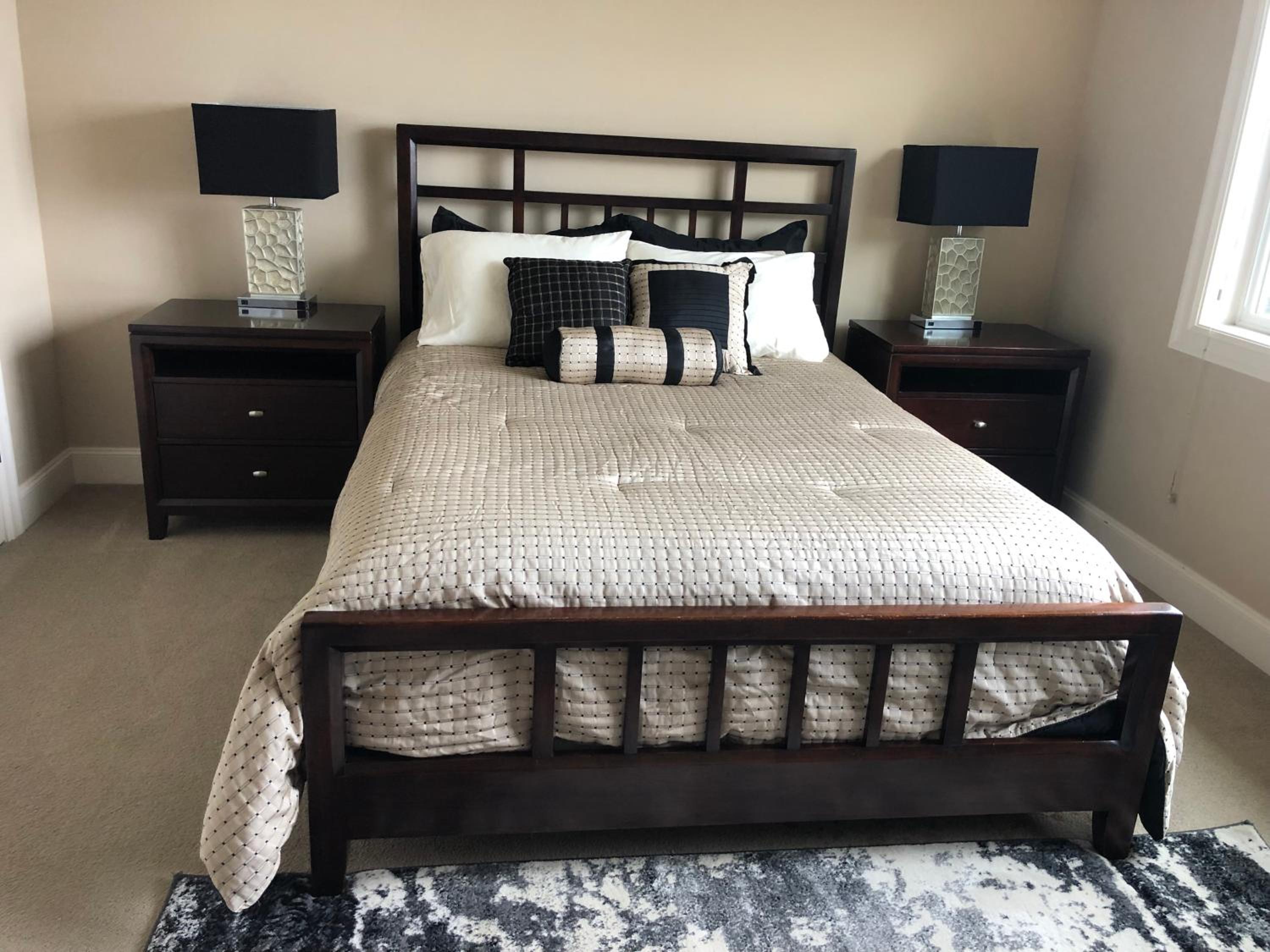 Queen Room with Ocean View - Photo 25