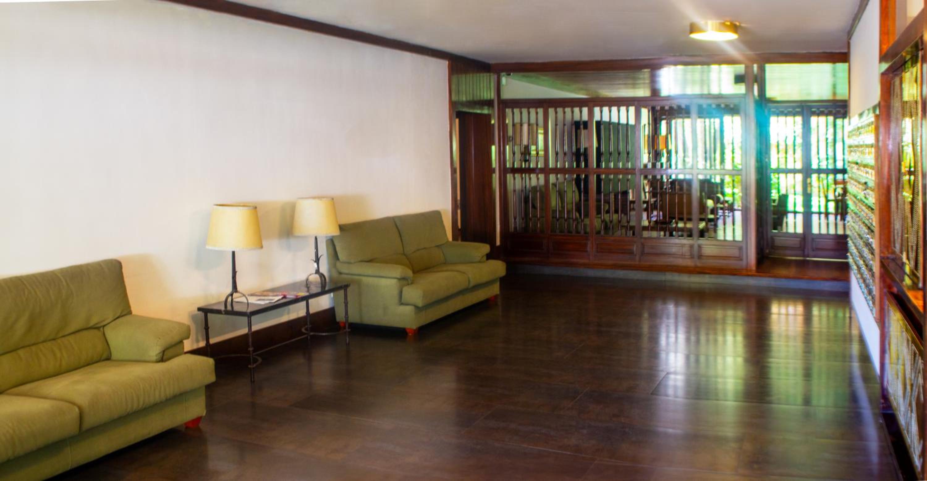 Studio Apartment - Photo 22