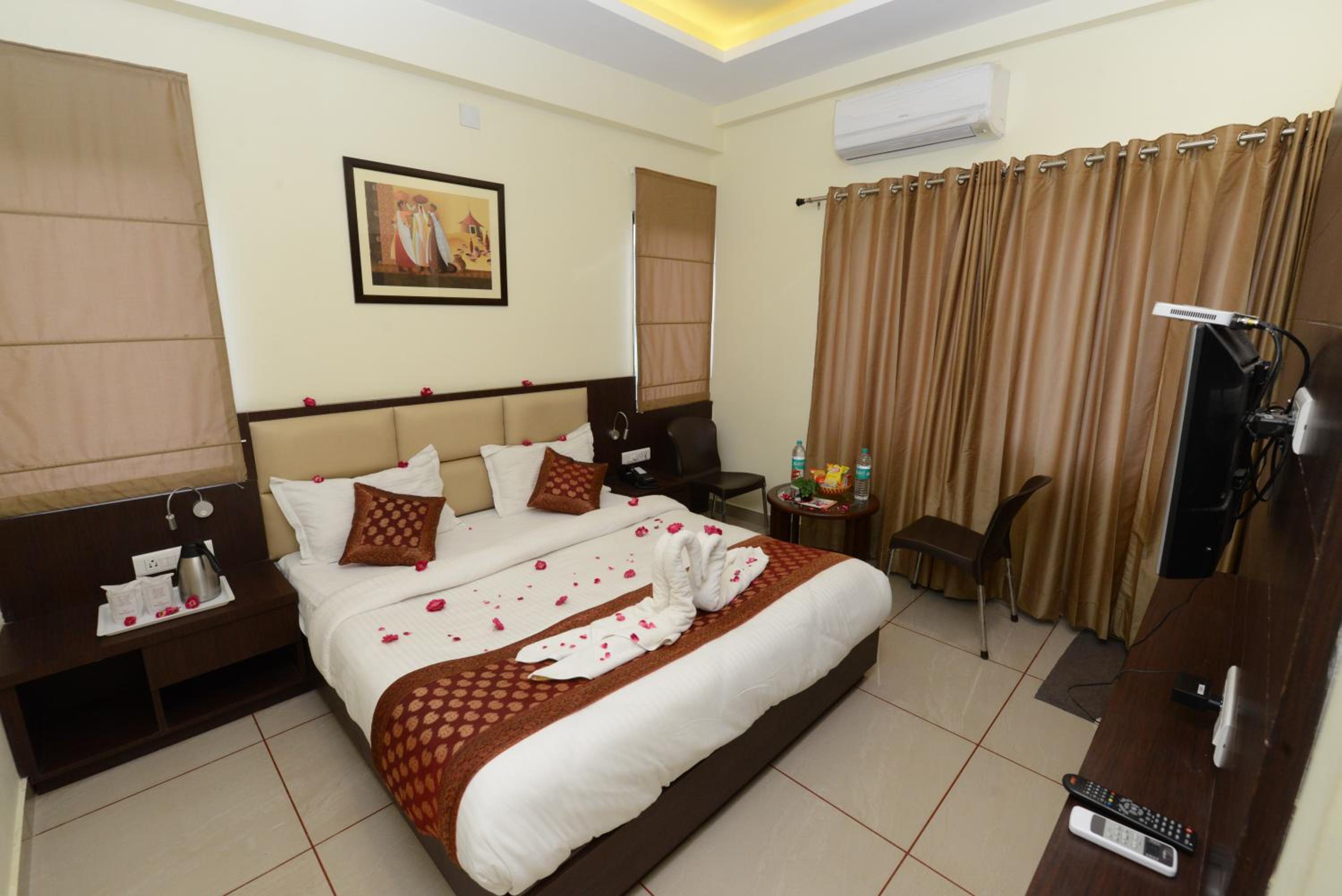 Deluxe Room - Photo 4