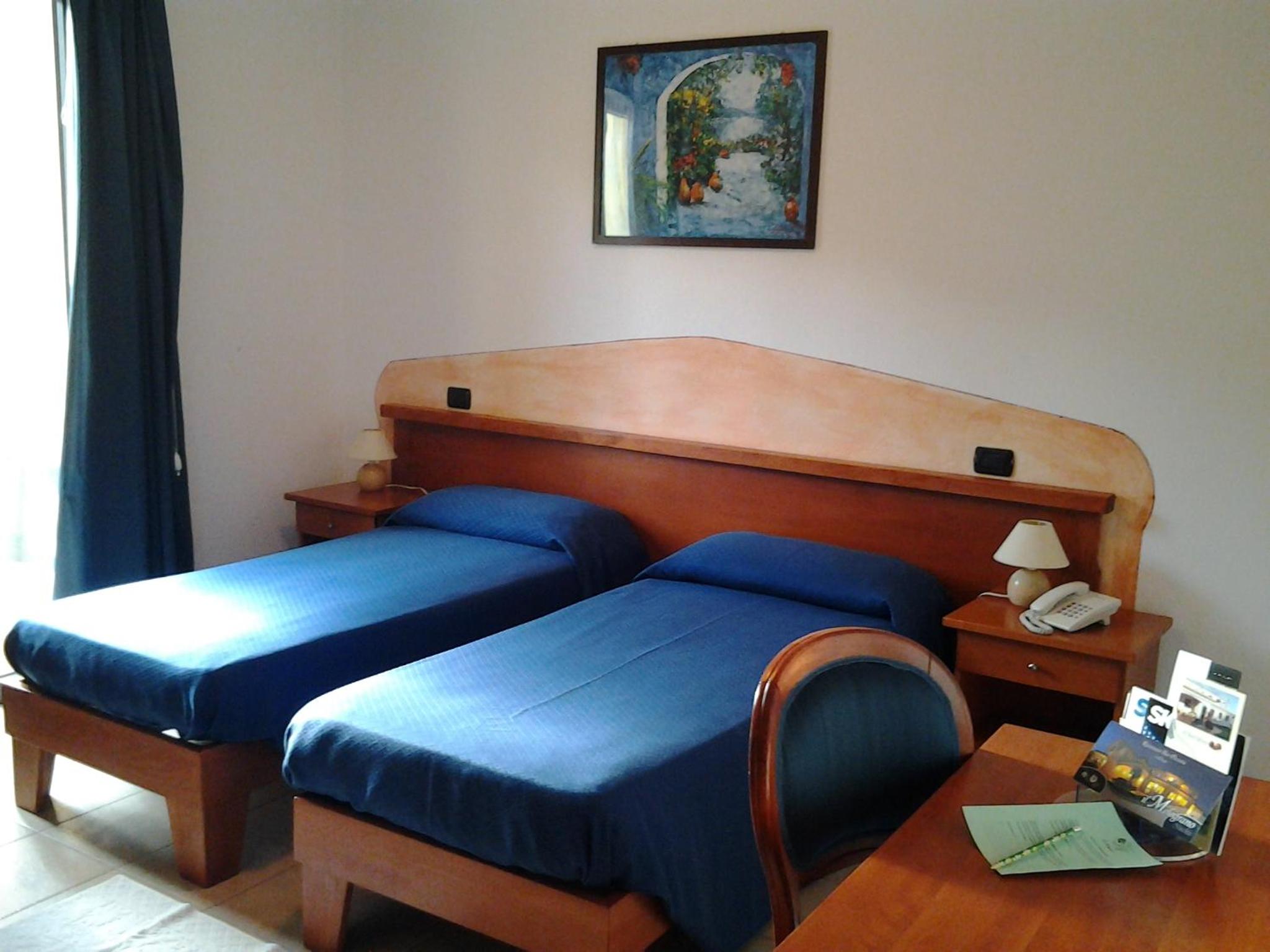 Twin Room with Balcony photo 2
