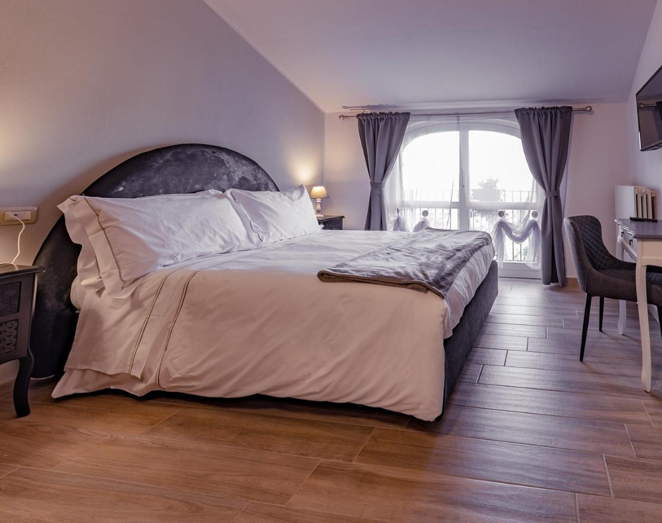 Double Room with Balcony photo 1