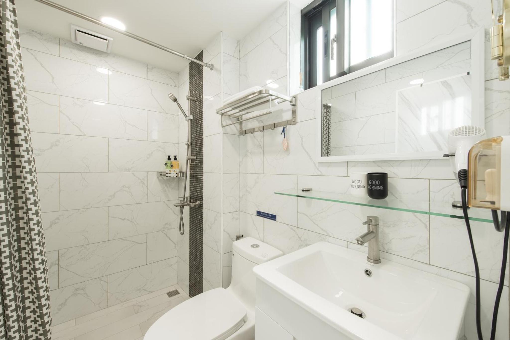 Deluxe Double Room with Balcony photo 2