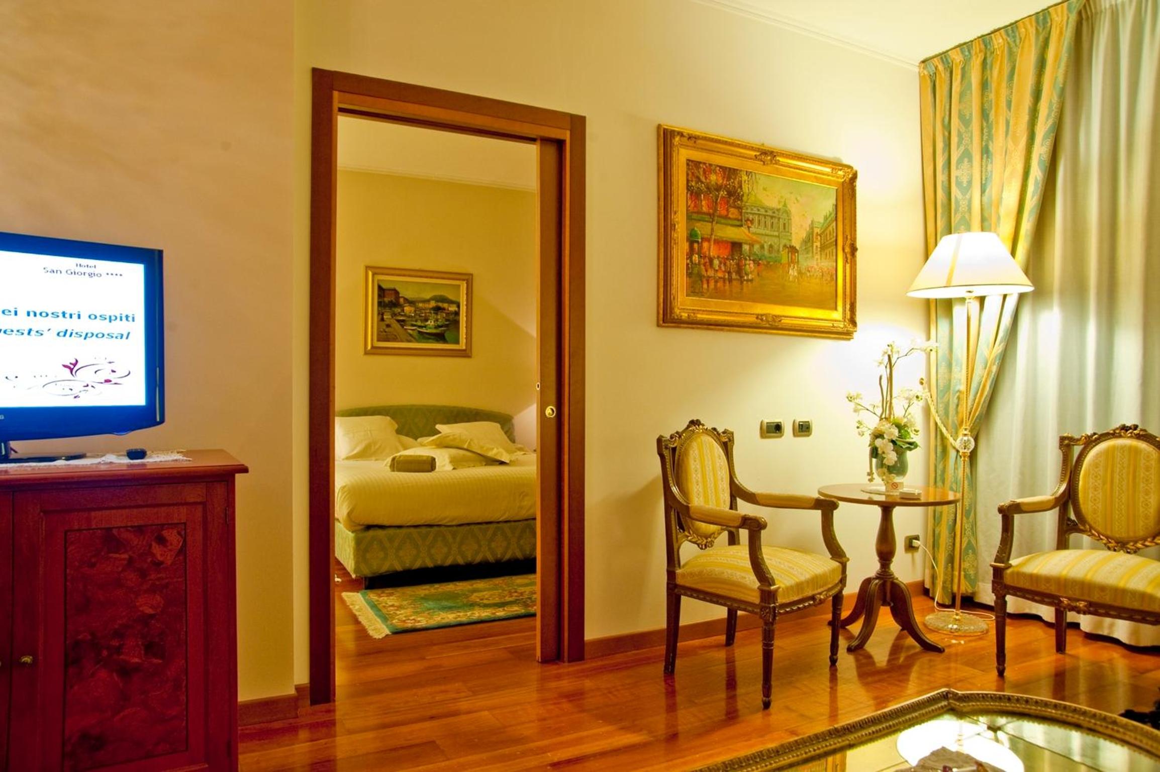 Suite - Photo 2