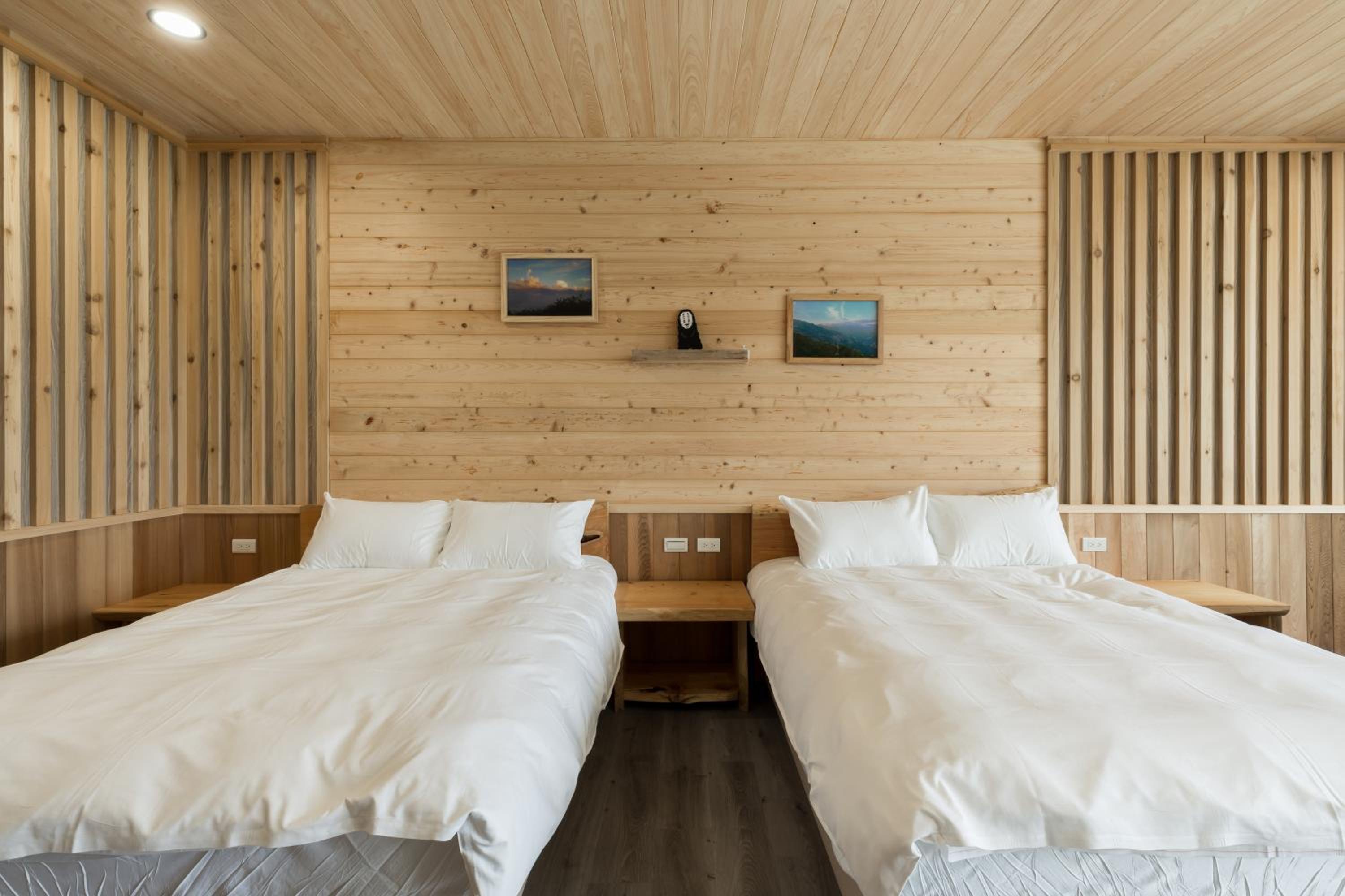 Family Suite with Balcony & with No Slide photo 3